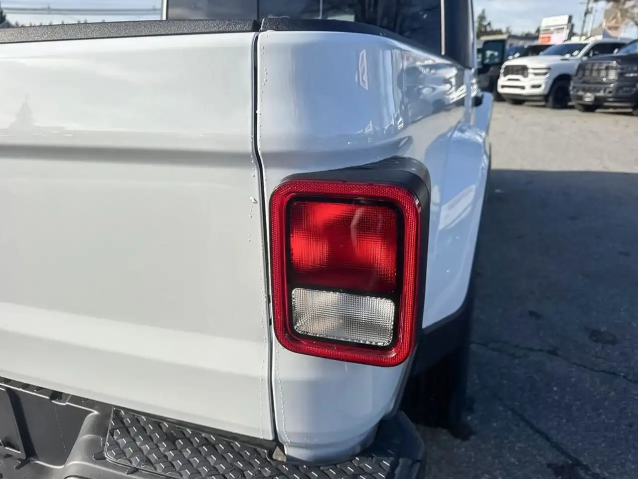 Jeep Gladiator снимка Jeep Gladiator