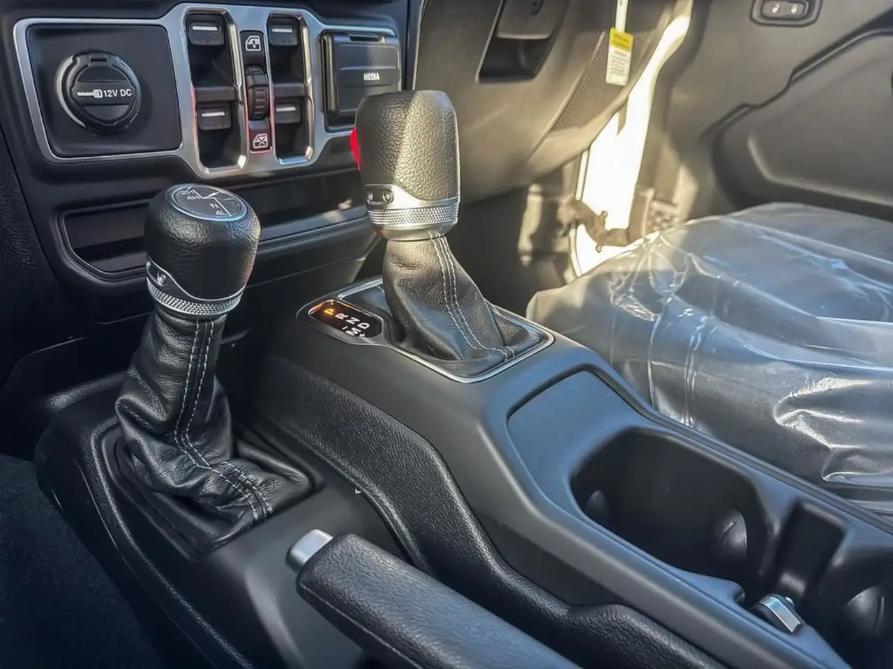 Jeep Gladiator снимка Jeep Gladiator