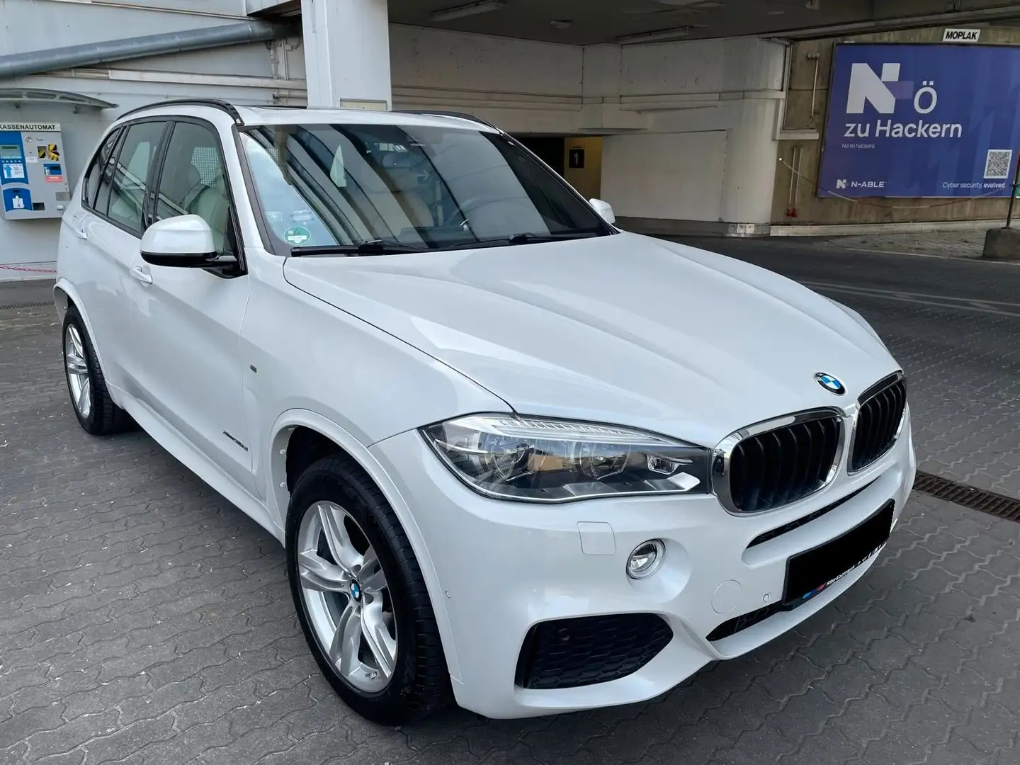 BMW X5 xDrive 30 d 8G-SAut.+M-Sportpaket+HUD+PANO €6 Blanc - 2