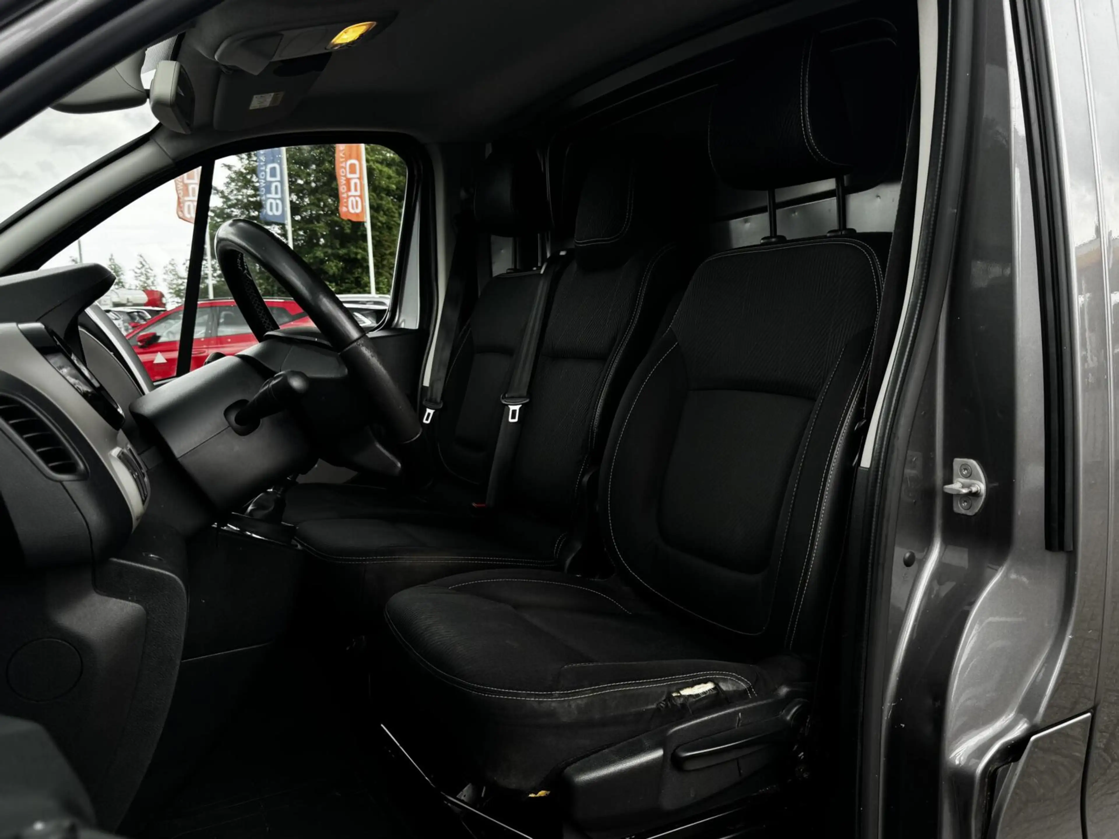Nissan NV300 bestel 1.6 dCi 125 L2H1 Optima S&S|Trekha|Camer — photo 6