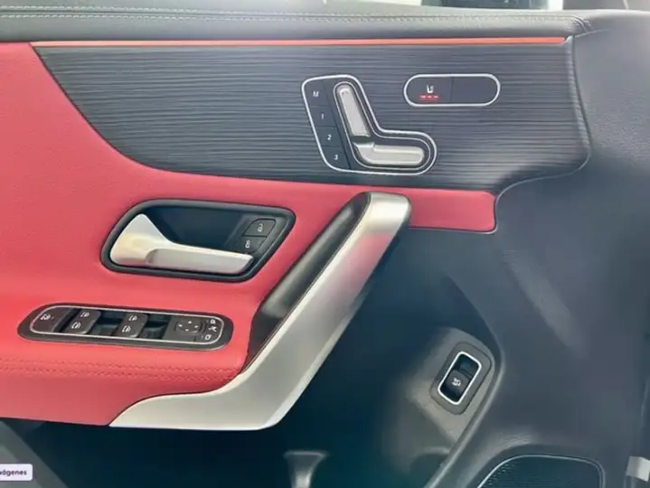 Mercedes-Benz Clase C 2020, foto 21
