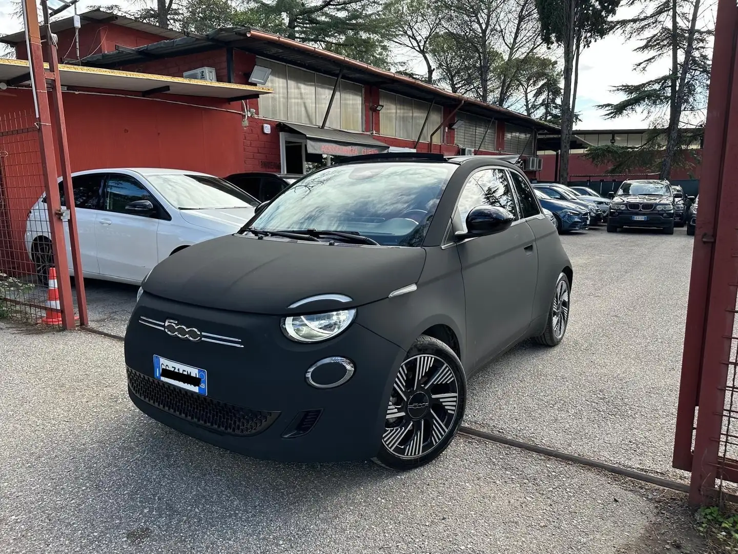 Fiat 500 500e Cabrio 42 kWh La Prima Nero - 2