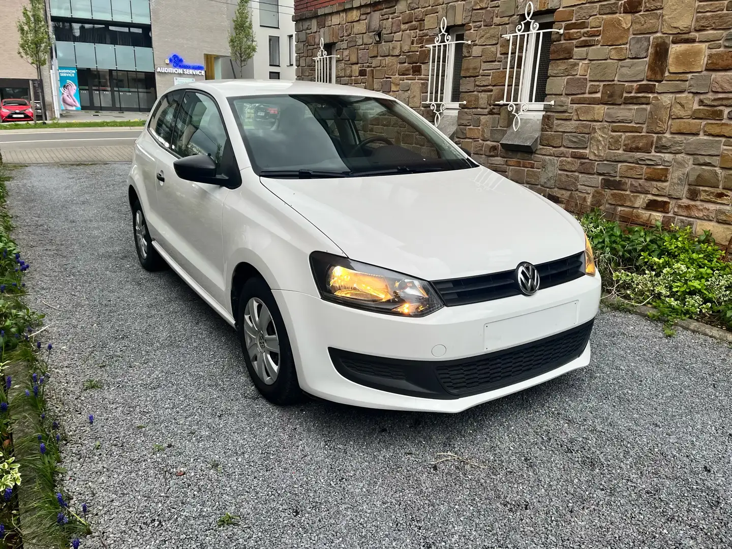 Volkswagen Polo 1.2i White Edition Blanc - 2