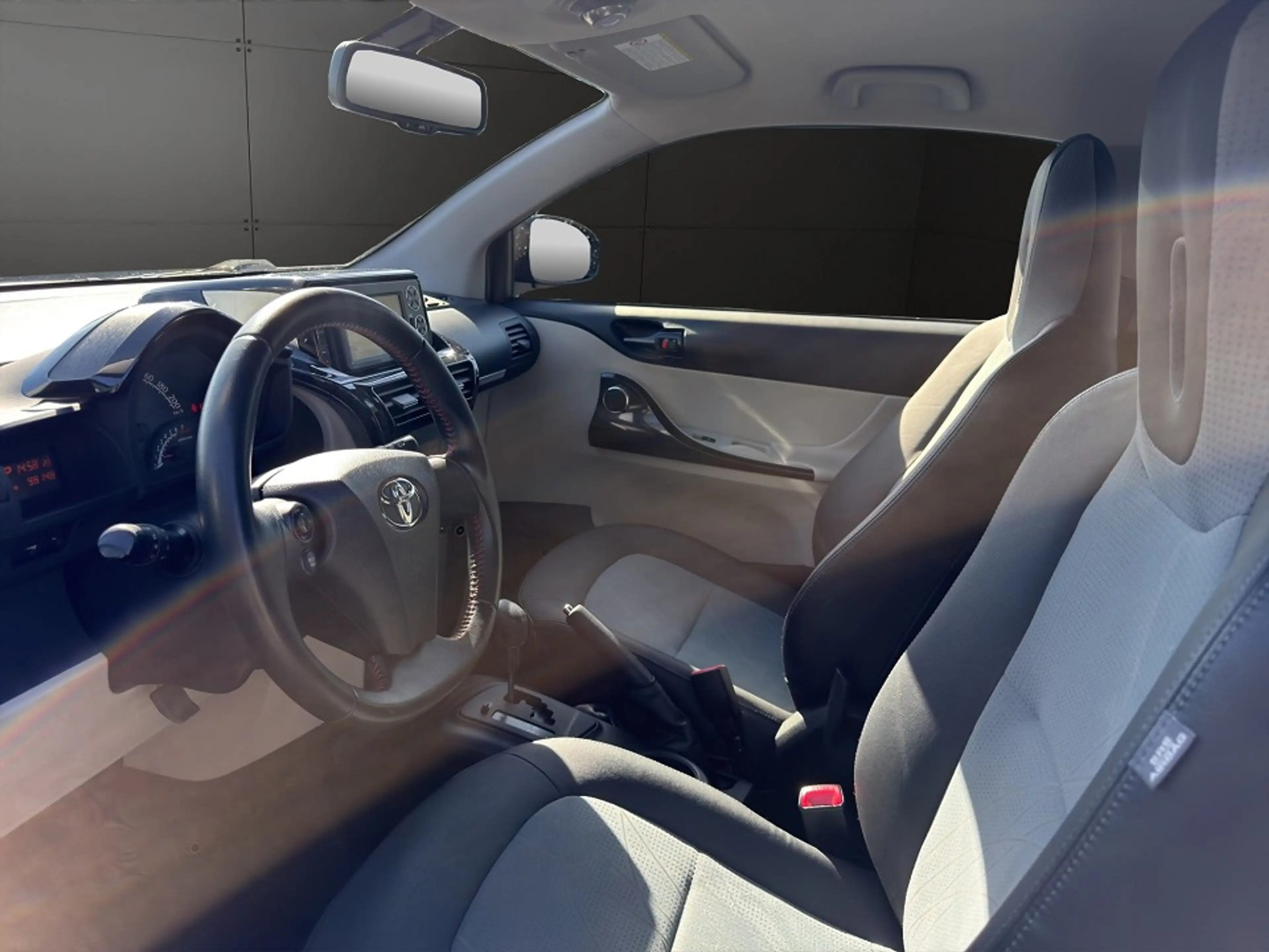 Toyota iQ 1.33 Automatik — photo 7