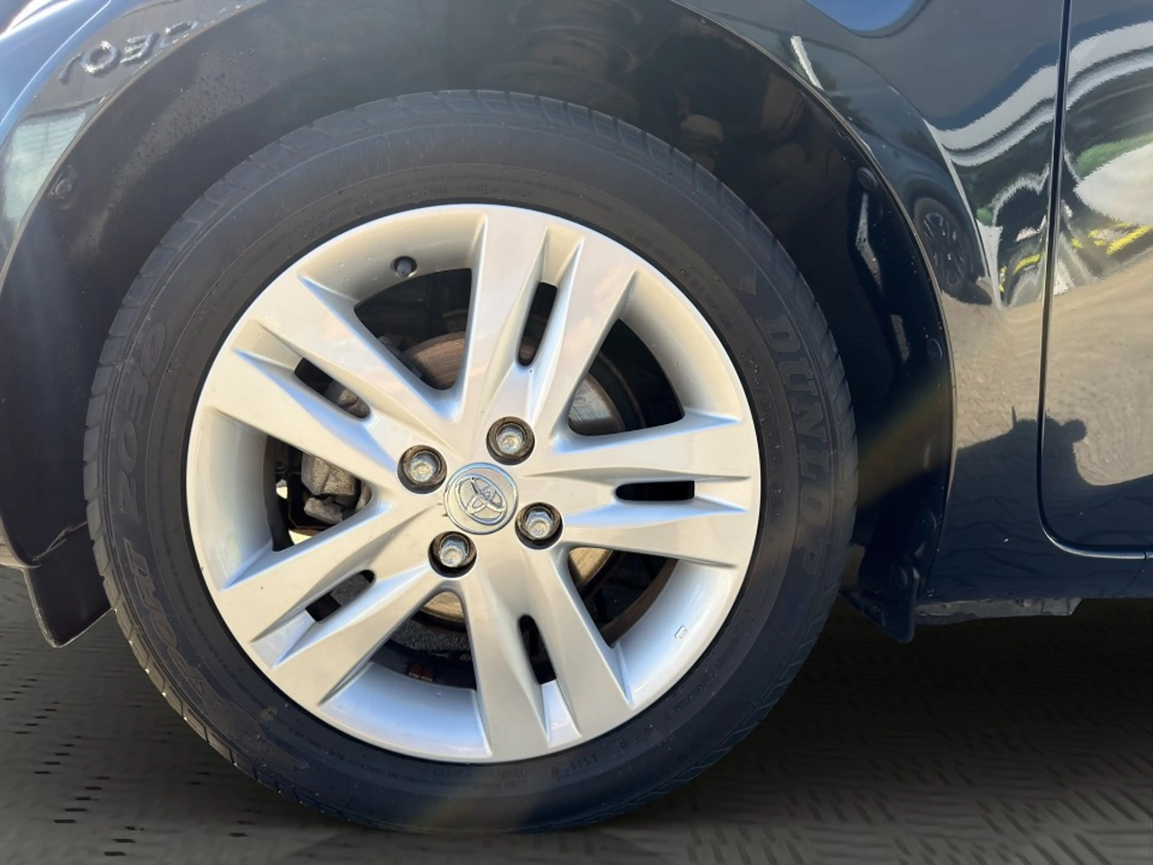 Toyota iQ 1.33 Automatik — photo 6