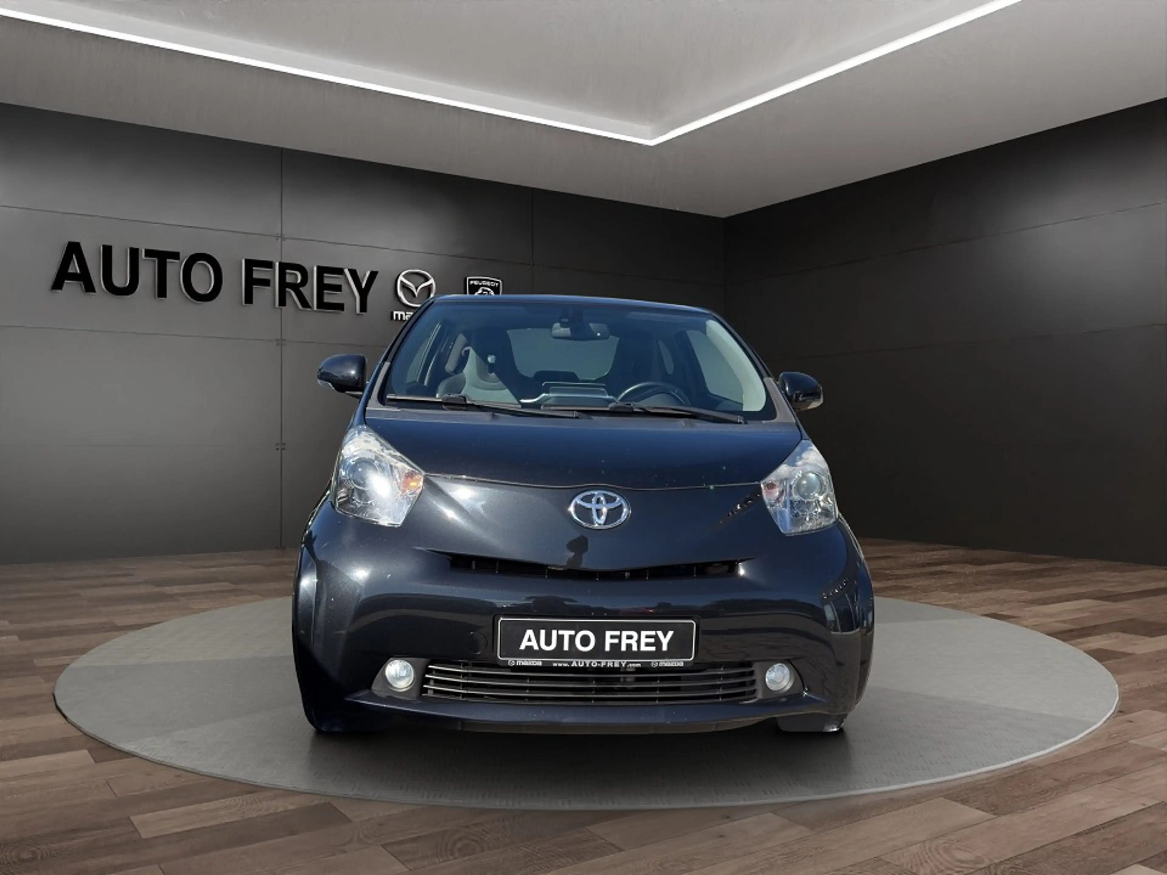 Toyota iQ 1.33 Automatik — photo 5