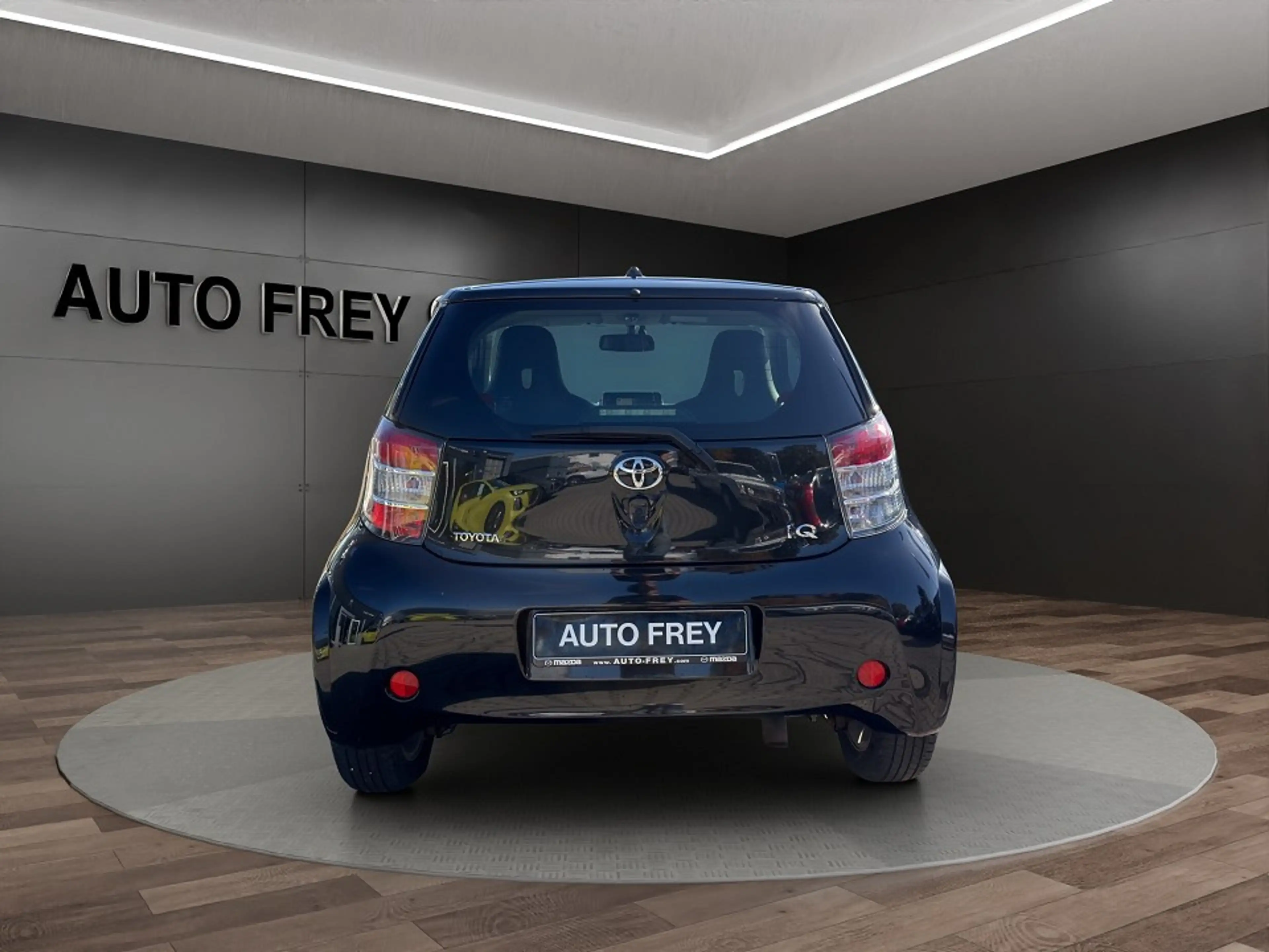 Toyota iQ 1.33 Automatik — photo 4
