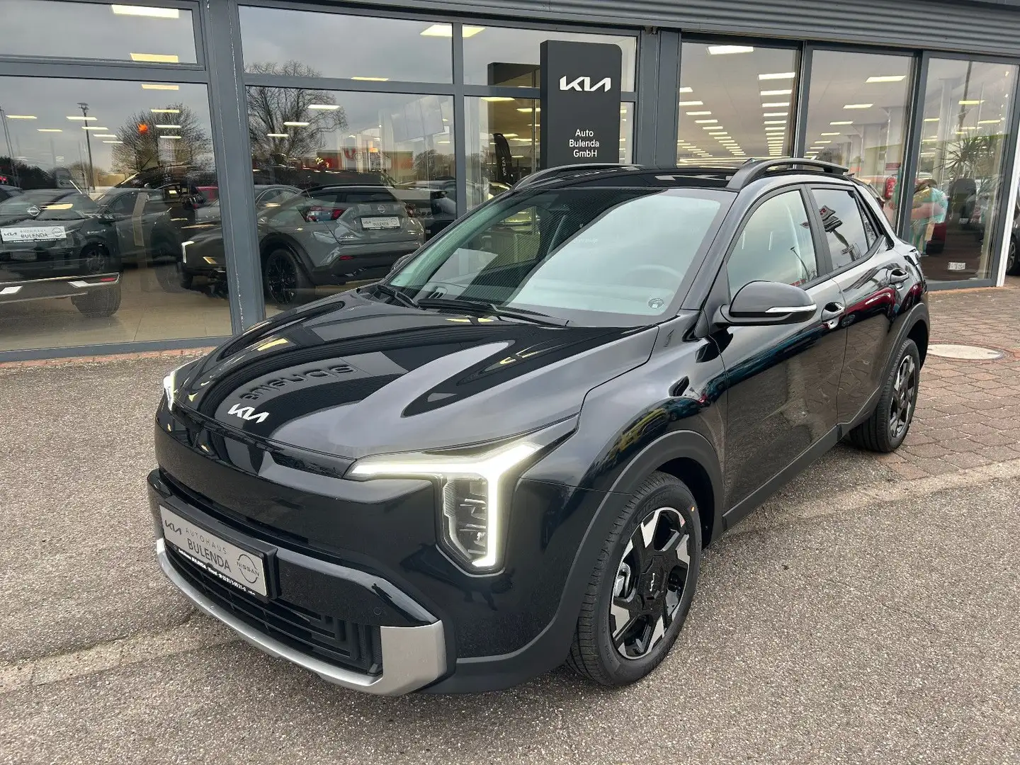 Kia Stonic 1.0 100 PS T-GDI Vision NAVI Schwarz - 2