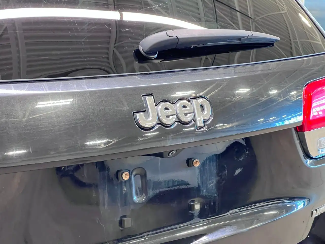 Jeep Grand Cherokee снимка Jeep Grand Cherokee