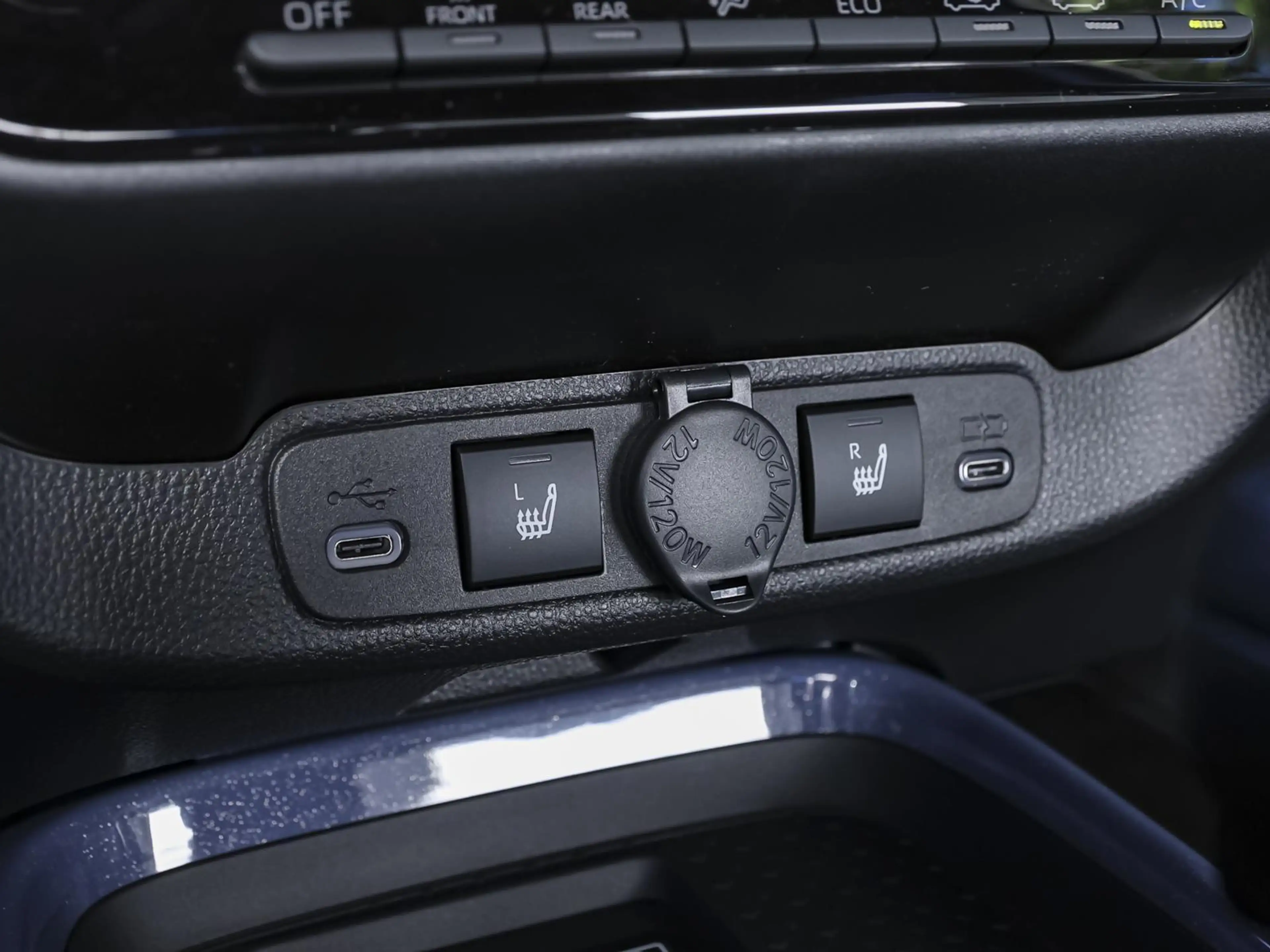 Toyota Aygo X Teamplayer 1,5 l Hybrid PDC KLIMA — photo 10