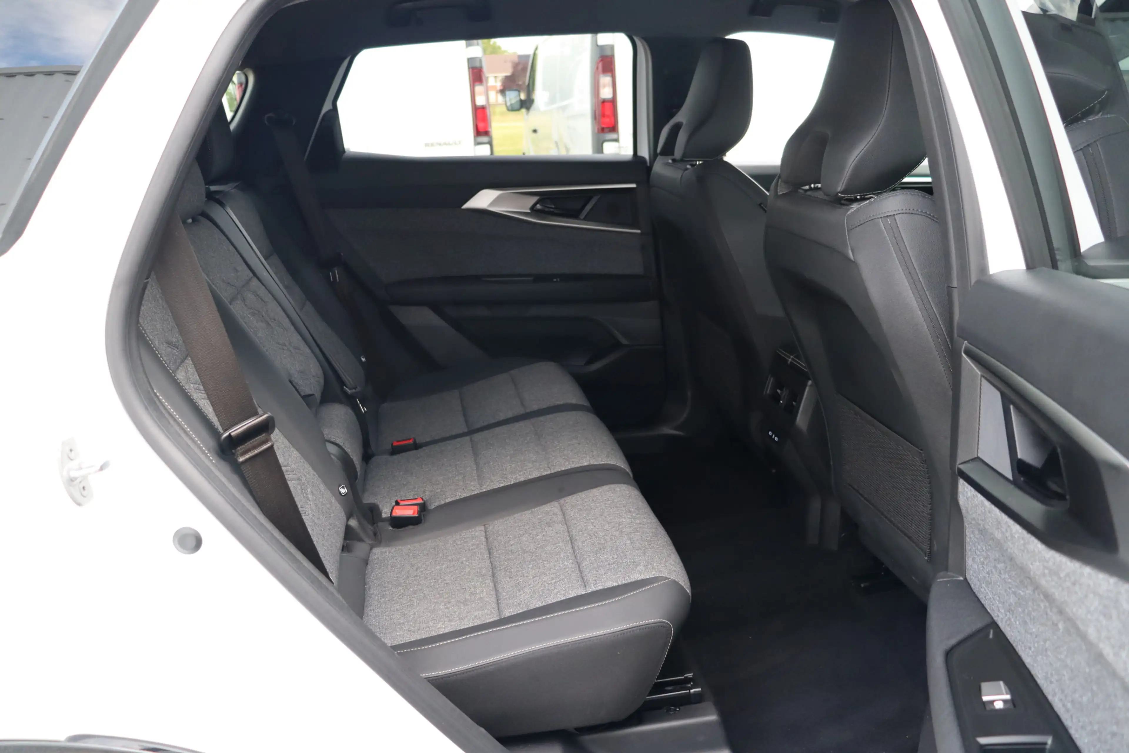 Renault Espace E-Tech full hybrid 200 techno 7p. | Adap. Cruise | — photo 19