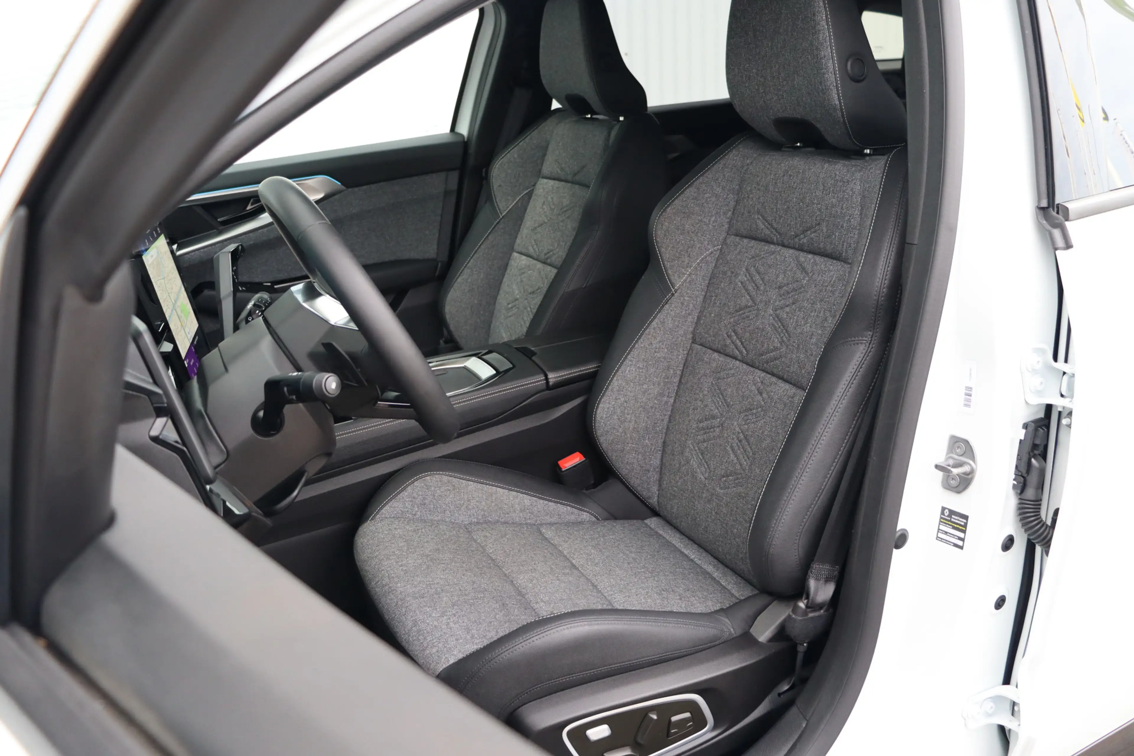 Renault Espace E-Tech full hybrid 200 techno 7p. | Adap. Cruise | — photo 8