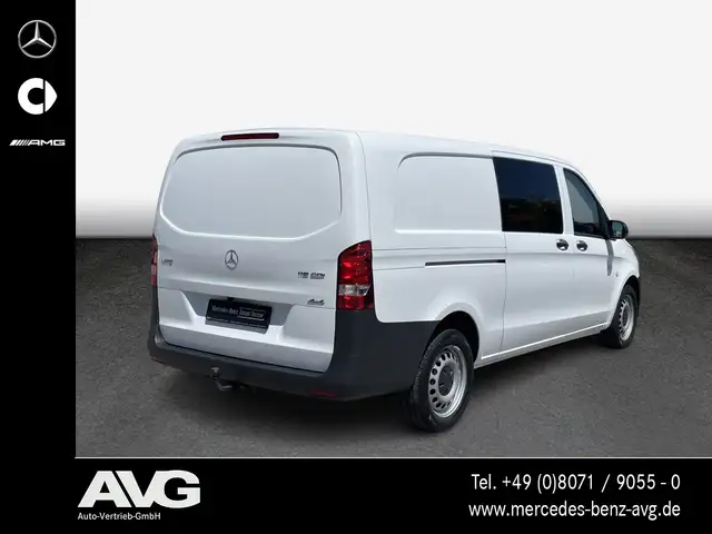 Mercedes-Benz Vito view 3