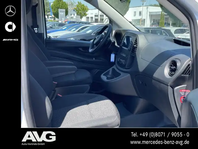 Mercedes-Benz Vito view 9