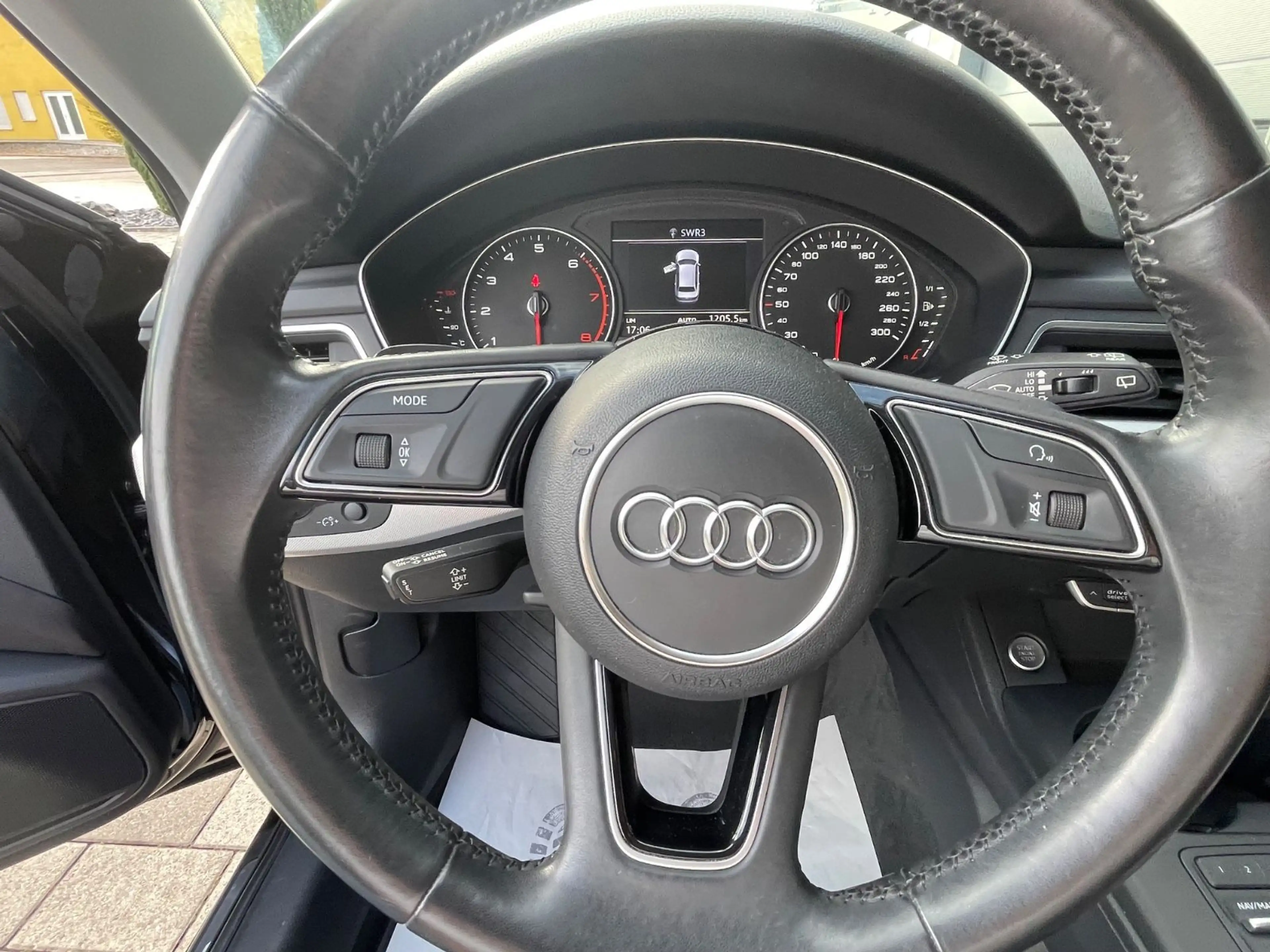 Audi A4 Avant Sport Ultra/19"/AHK/2. Hand — photo 15