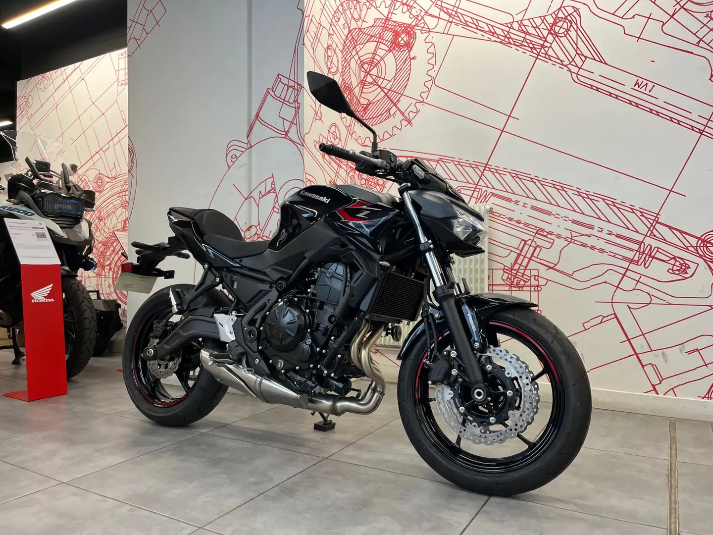 Kawasaki Z 650 Negru - 2