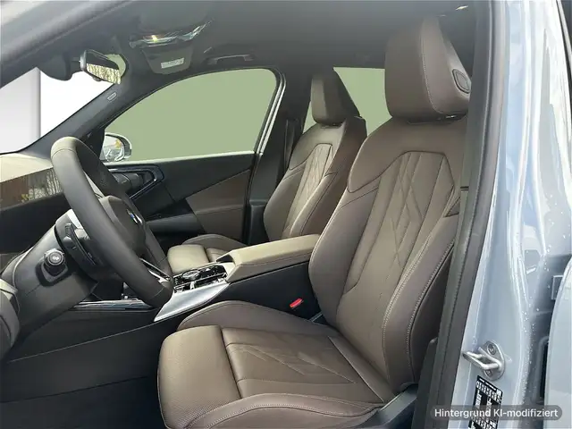 BMW X3 view 11