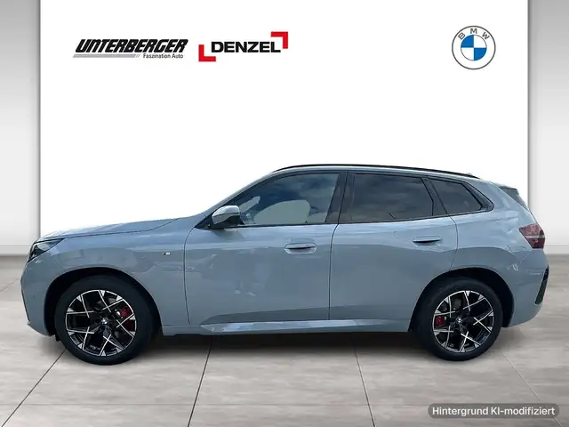 BMW X3 view 4