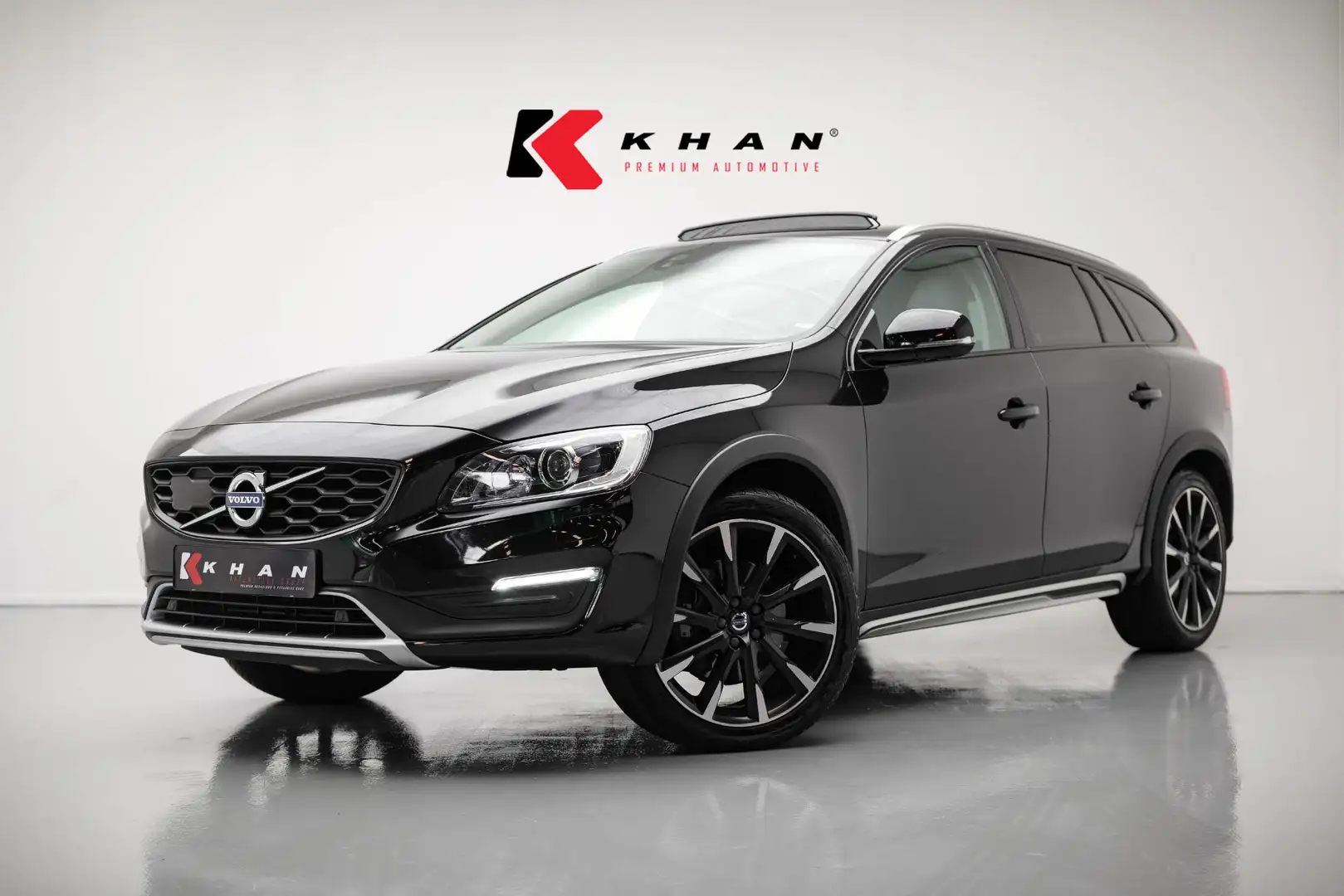 Volvo V60 Cross Country 2.0 D4 Polar+ |Schuifdak|Memory|Camera|Leder|Stuur Schwarz - 1