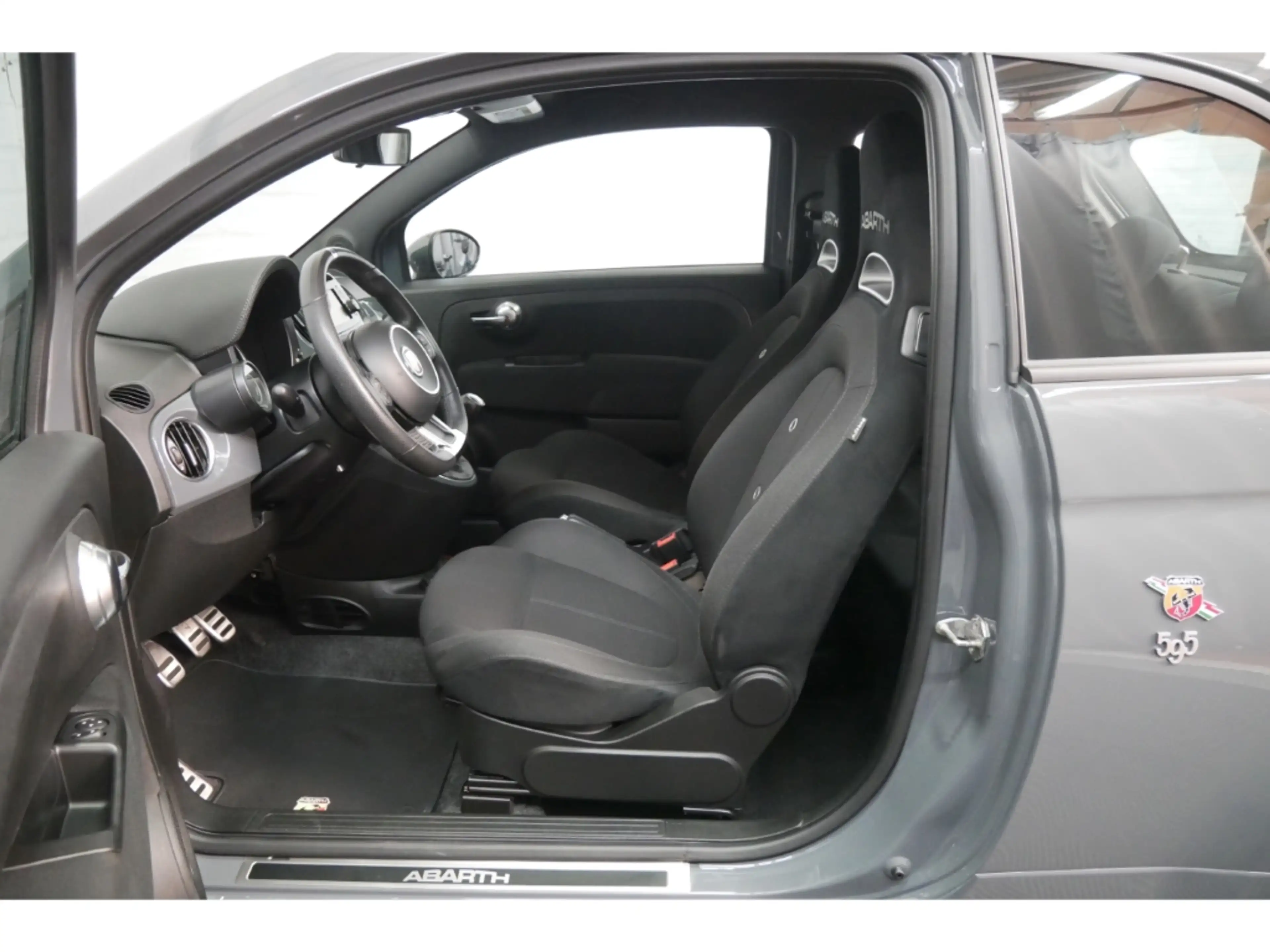 Abarth 500 595 Basis 1.4 T-Jet 16V Klima+Sportsitze+PDC — photo 9