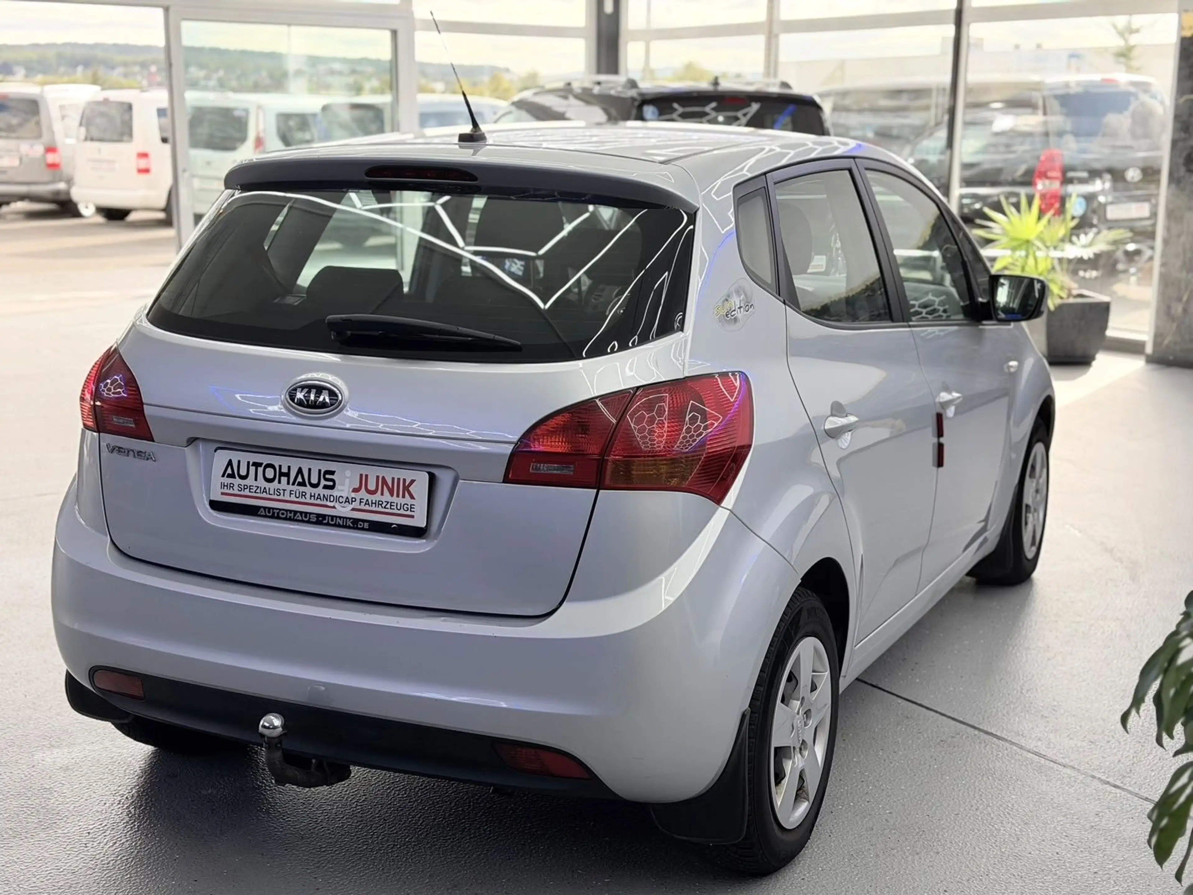 Kia Venga 1.6-Automatik — photo 4