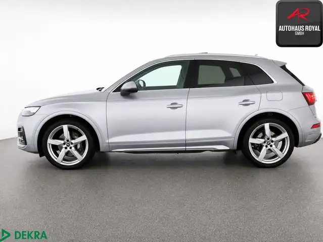 Audi Q5 view 2