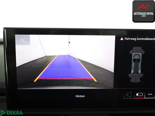 Audi Q5 view 14