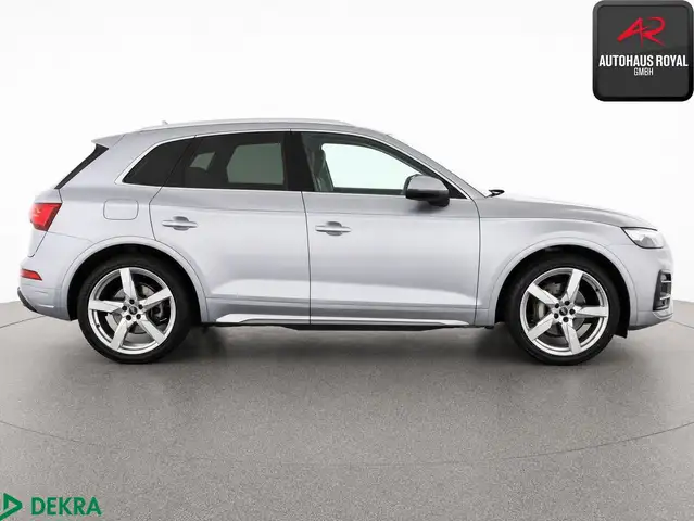 Audi Q5 view 6