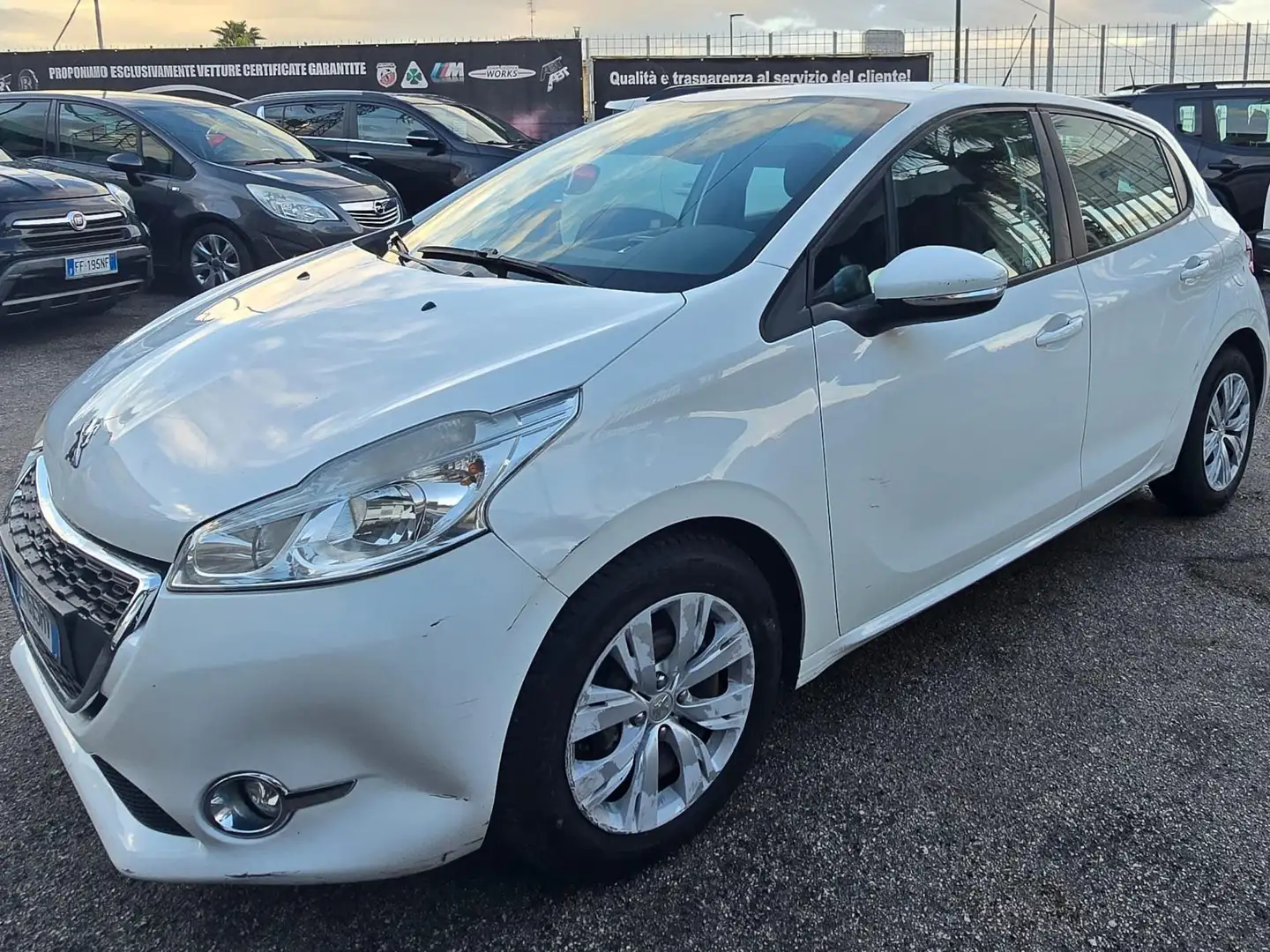 Peugeot 208 208 5p 1.4 hdi 8v Allure Bianco - 2