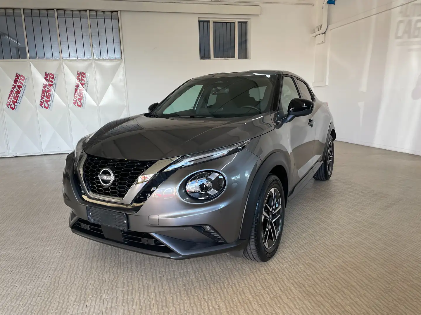 Nissan Juke 1.0 dig-t N-Connecta 114cv dct Automatic Km 9000 Grigio - 2