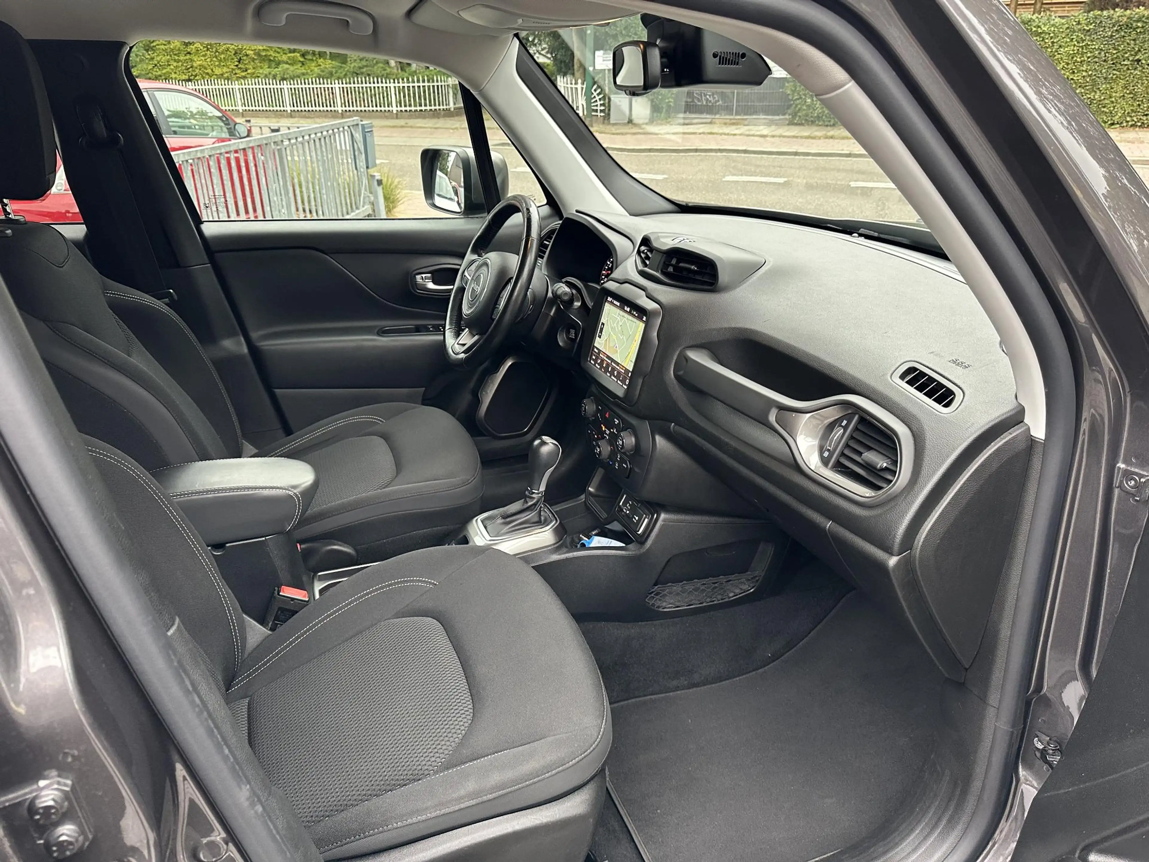 Jeep Renegade 1.3T 150PK Automaat Limited Navi|ACC|DAB|Dodehoek| — photo 10