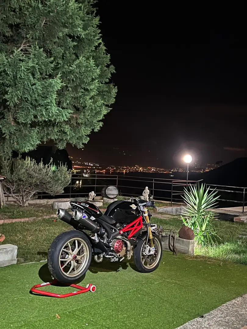 Ducati Monster 1100 racing Siyah - 1