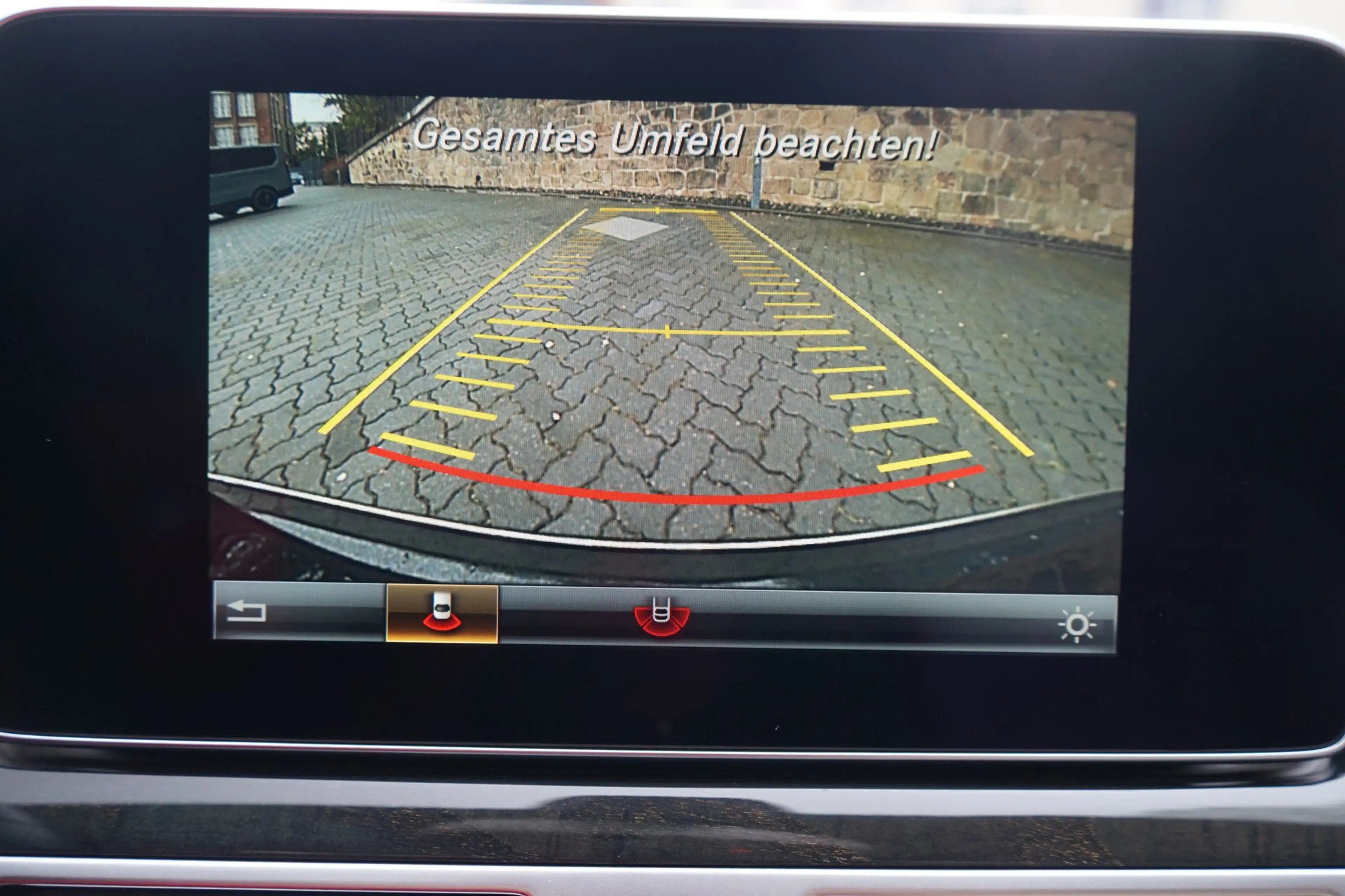 Mercedes-Benz CLS 400 4Matic LED Navi Sitzheizung Leder Kamera — photo 9