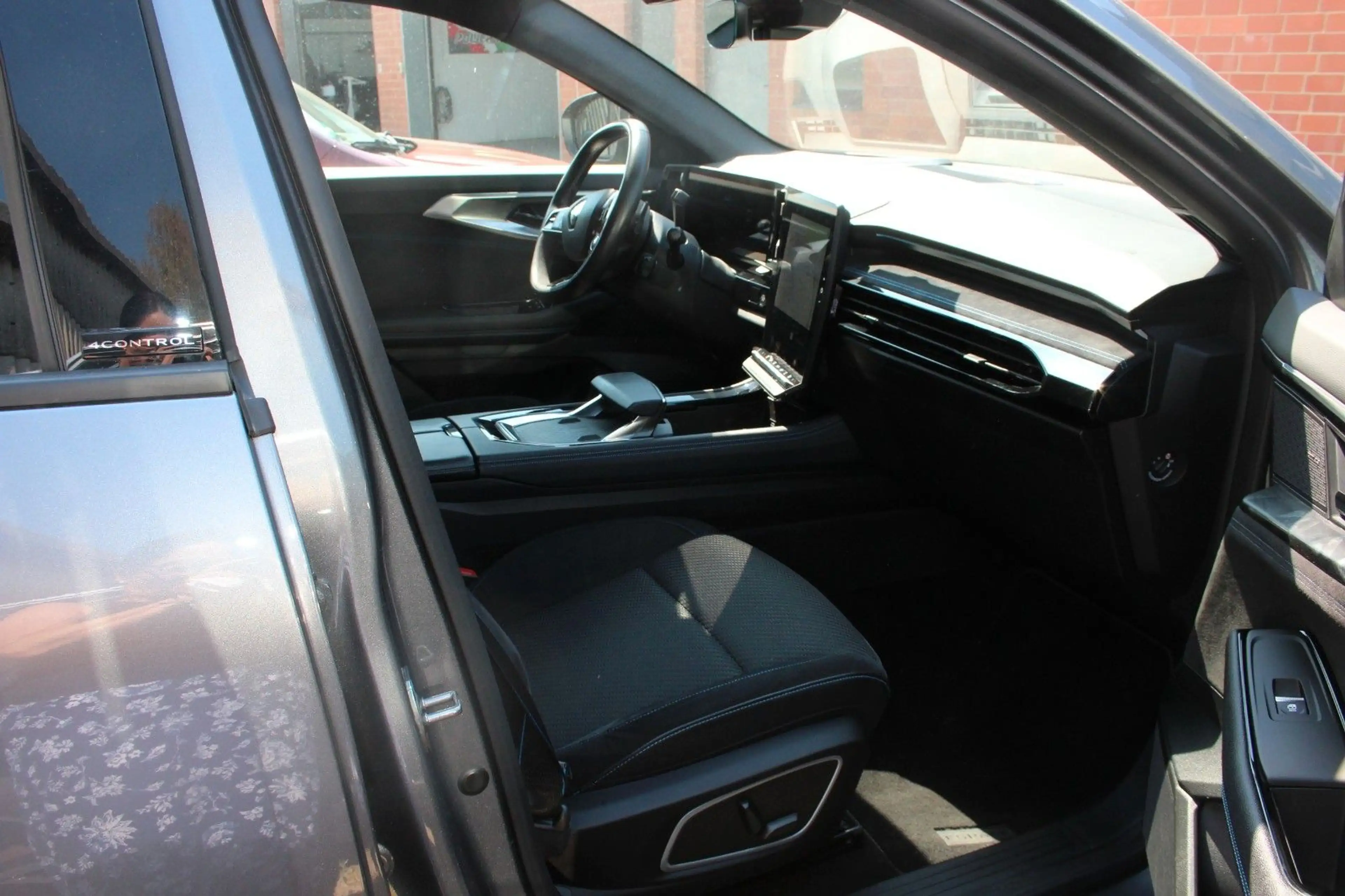Renault Espace VI Esprit Alpine E-Tech Hybrid 200 — photo 7