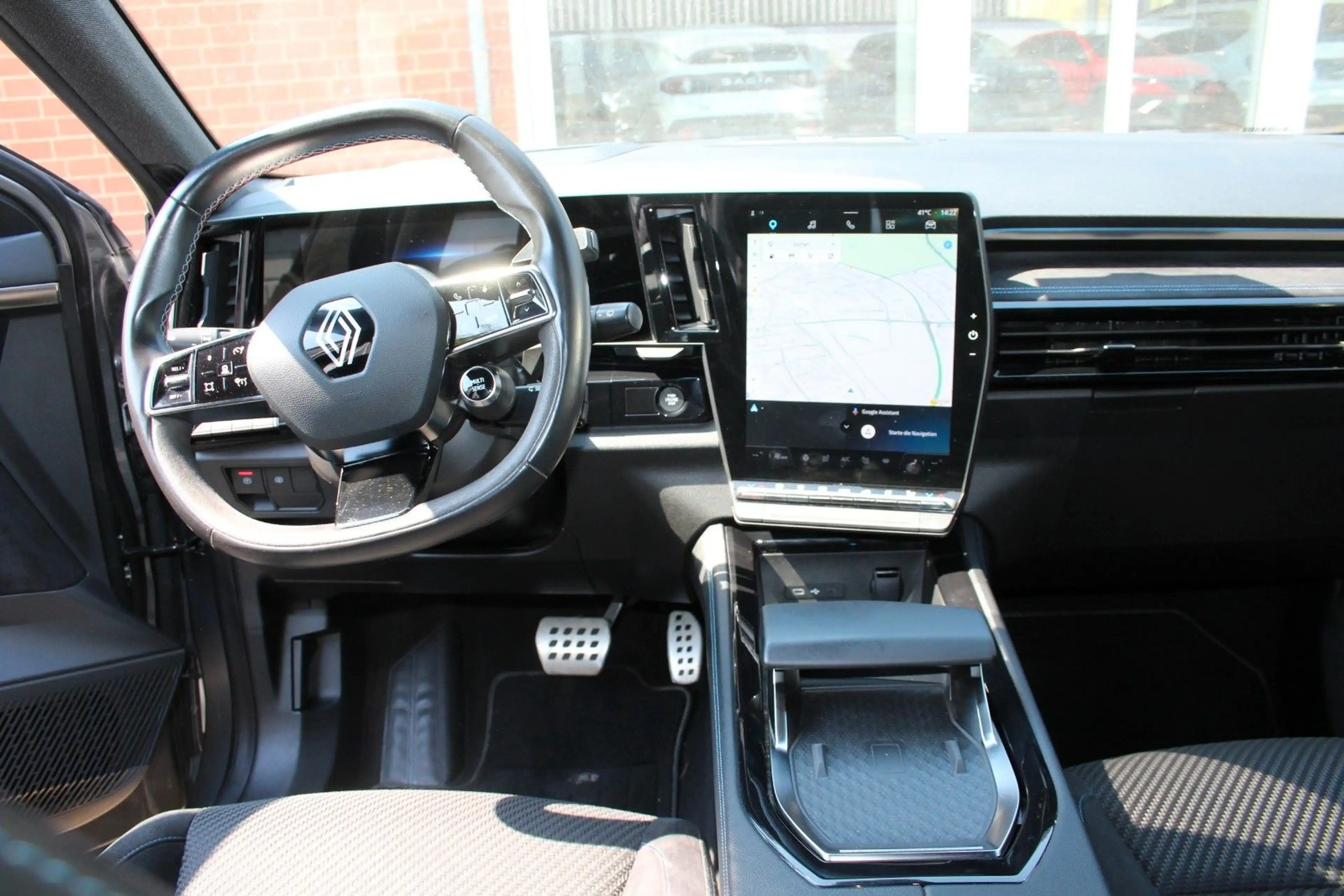 Renault Espace VI Esprit Alpine E-Tech Hybrid 200 — photo 5