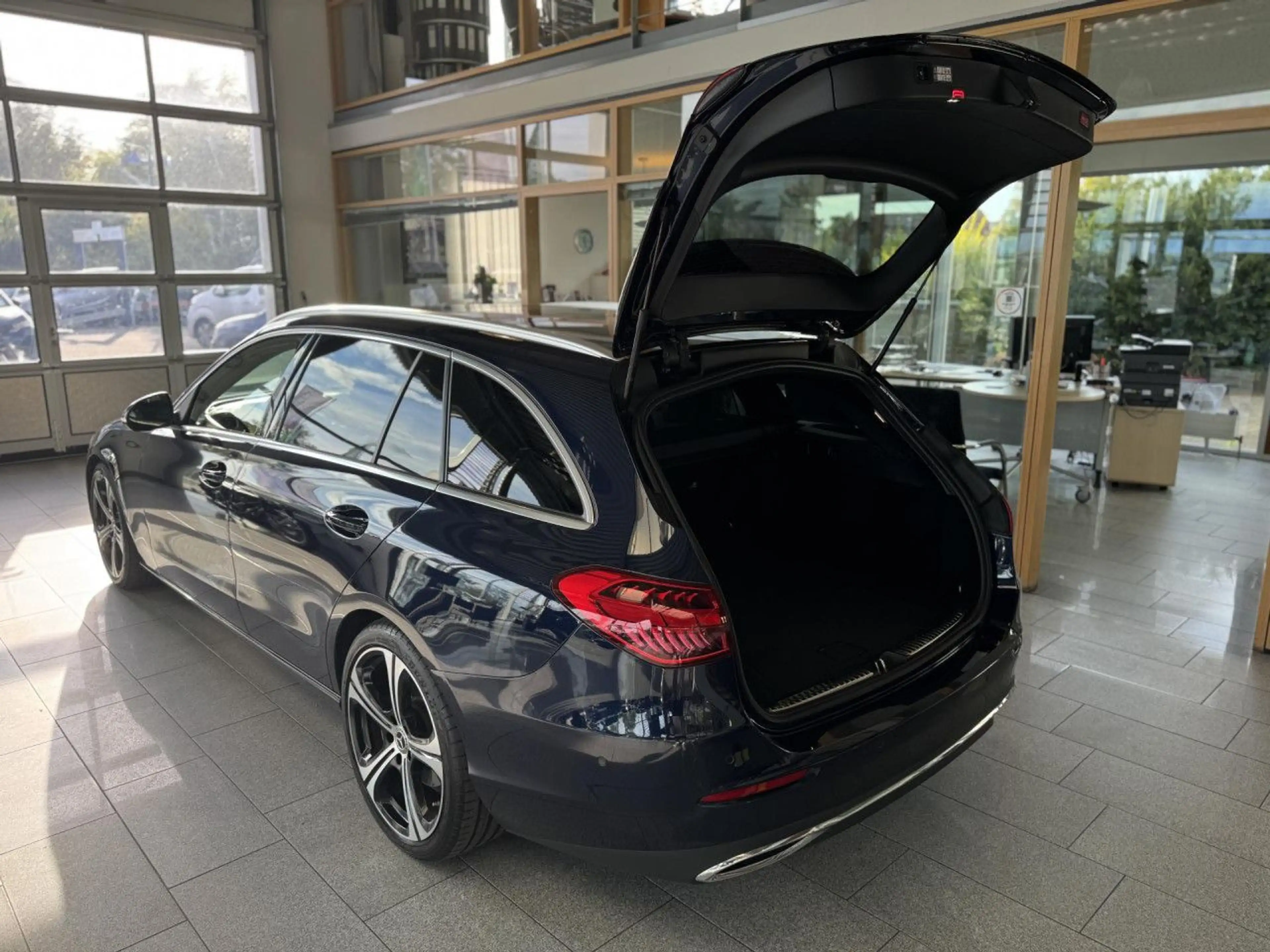 Mercedes-Benz C 300 4Matic T Edition Avantgarde, Standheizung! — photo 9