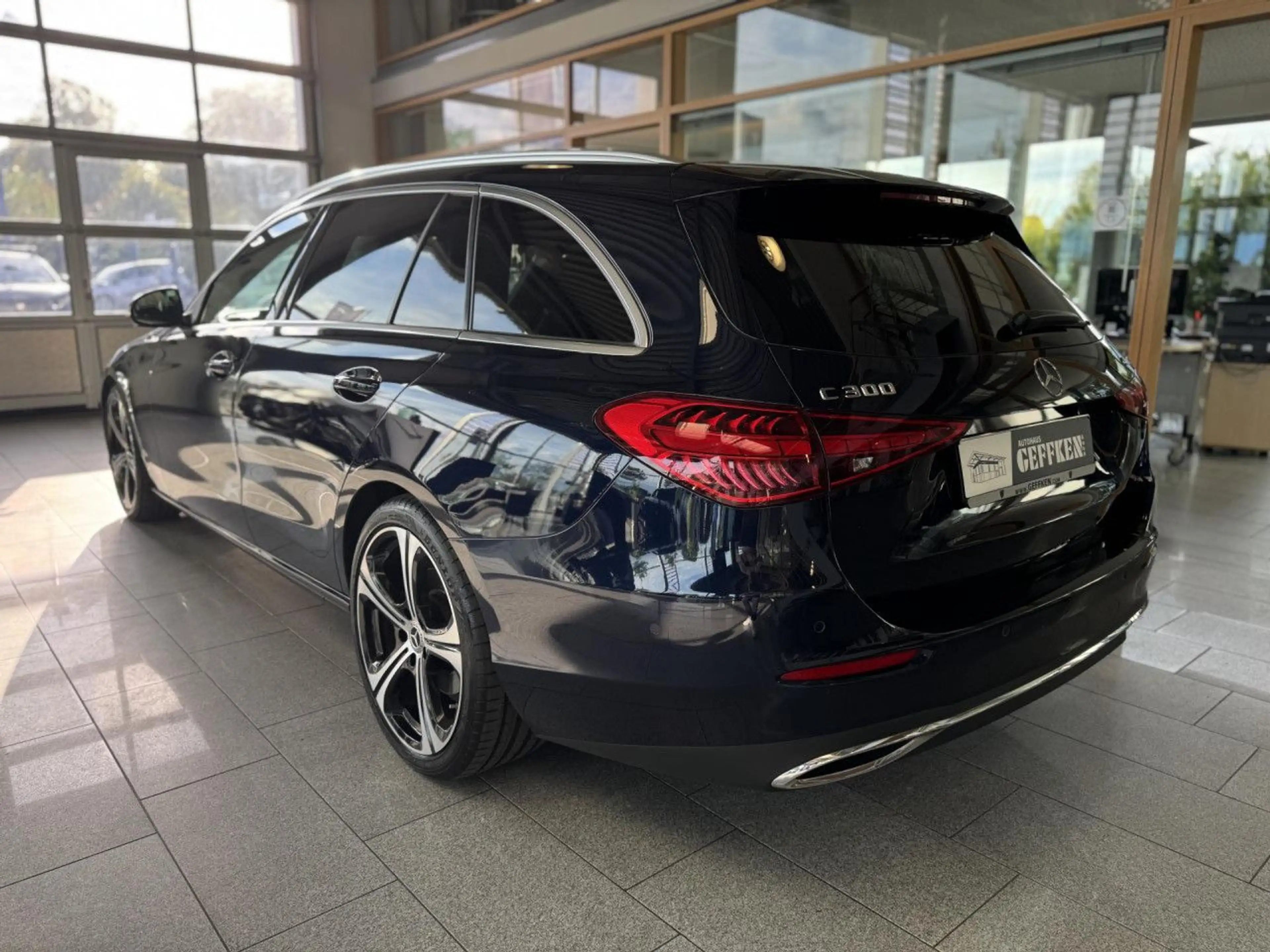 Mercedes-Benz C 300 4Matic T Edition Avantgarde, Standheizung! — photo 5
