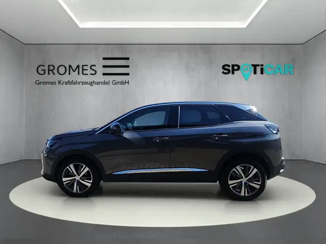 Peugeot 3008 view 6