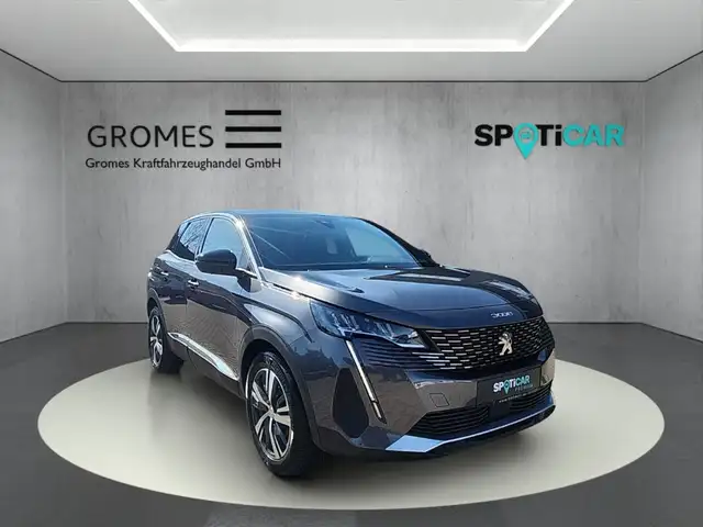 Peugeot 3008 main image