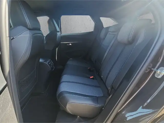 Peugeot 3008 view 8