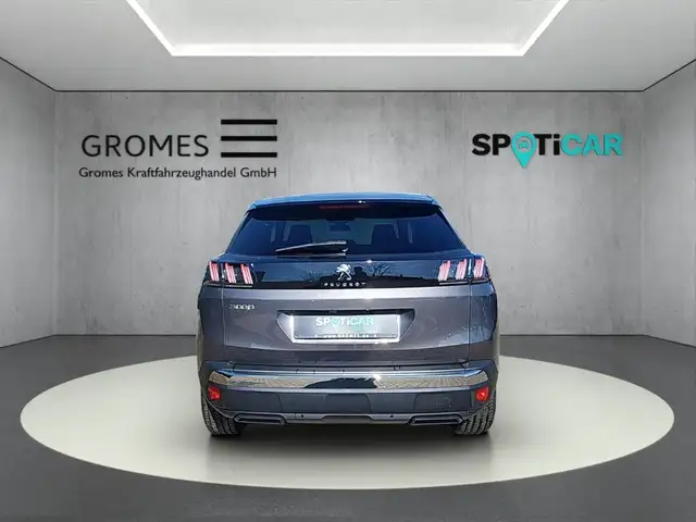 Peugeot 3008 view 4