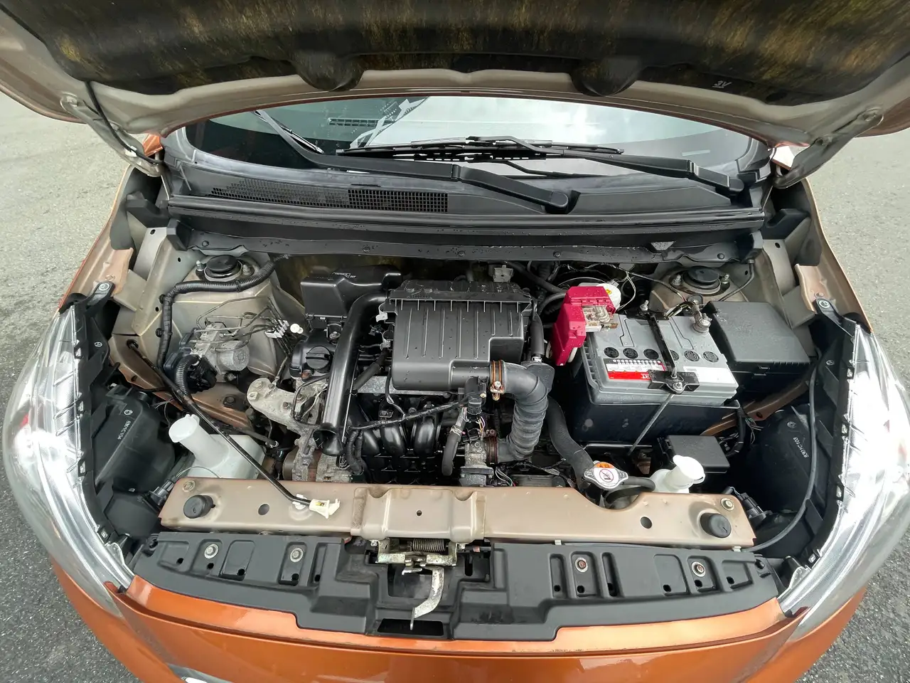 Mitsubishi Mirage снимка Mitsubishi Mirage