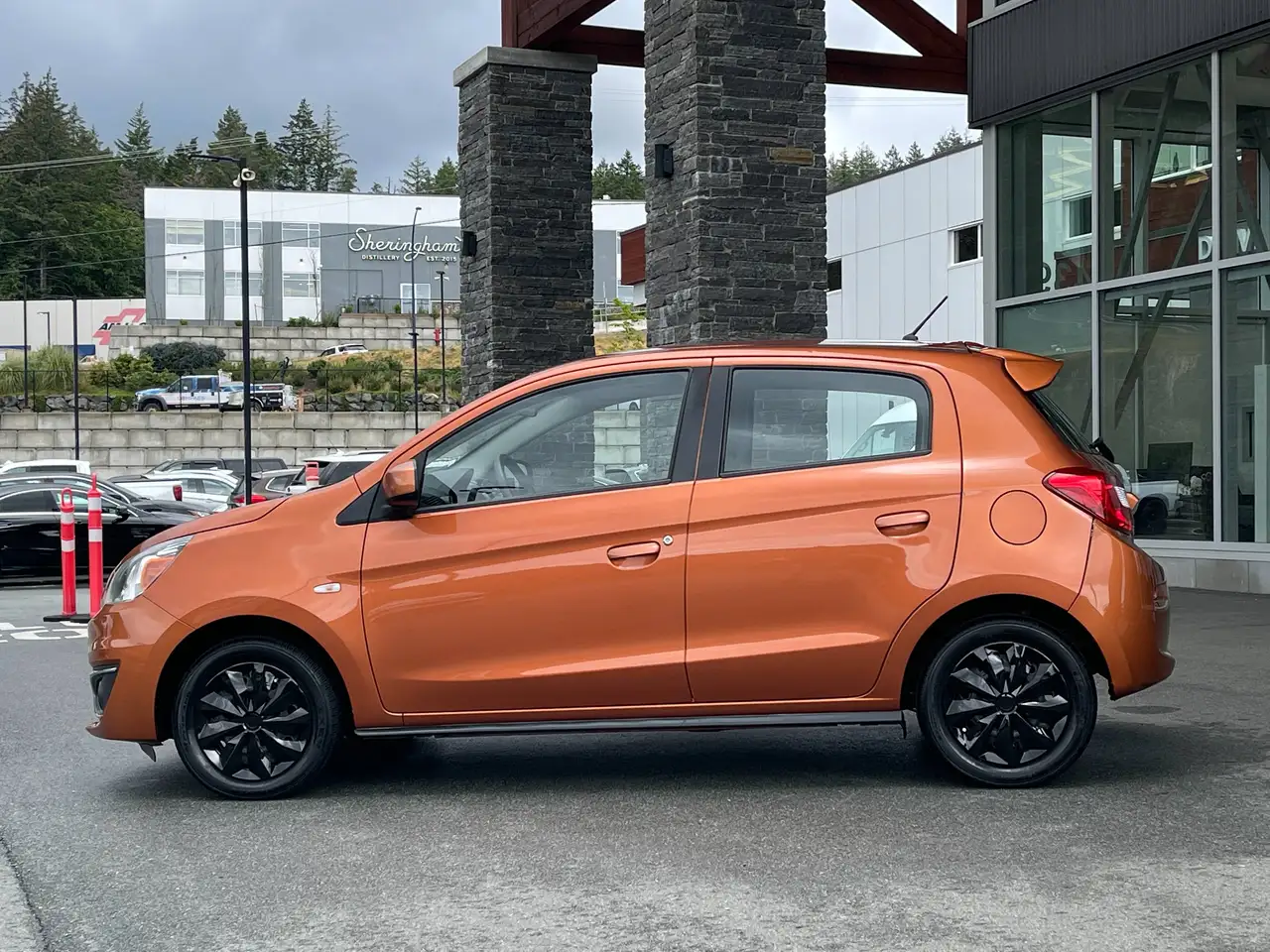 Mitsubishi Mirage снимка Mitsubishi Mirage