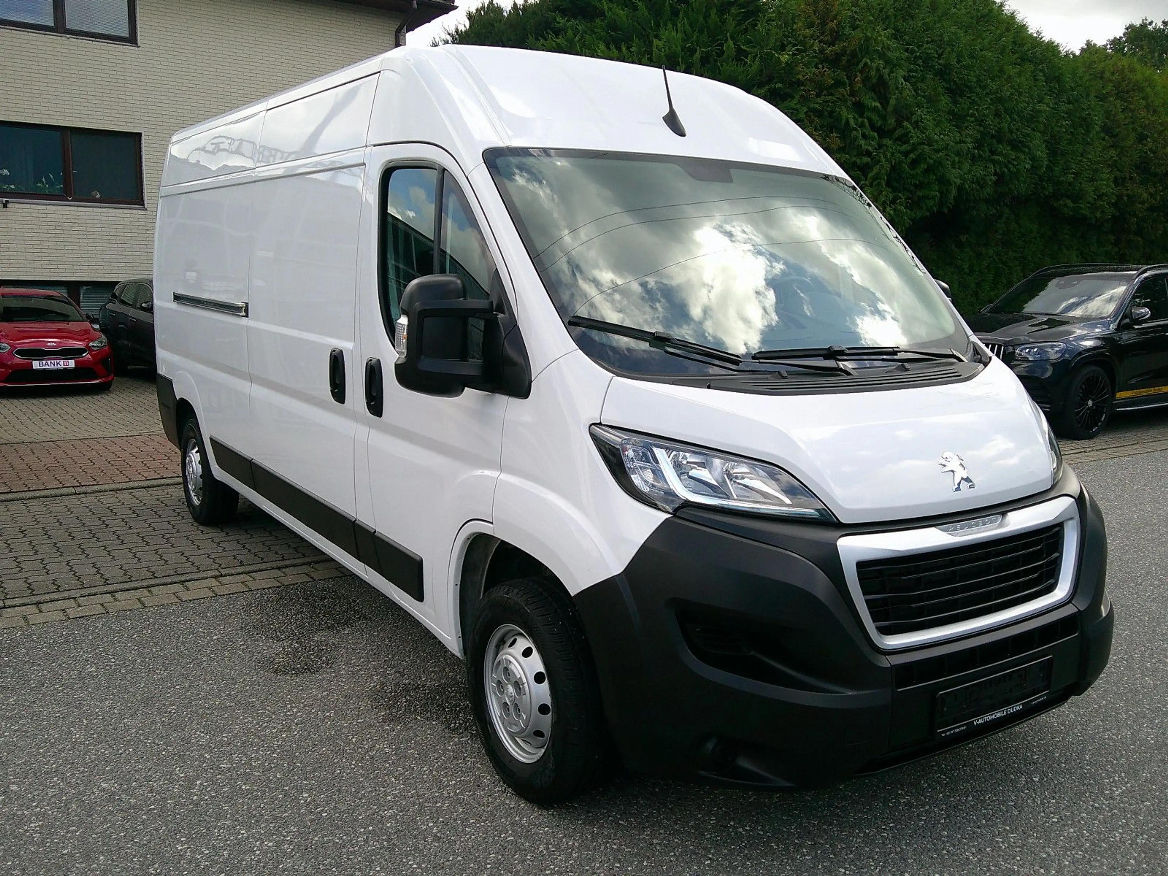 Peugeot Boxer Kasten Hochraum 335 L3H2 Pro BlueHDi 140 S — photo 3
