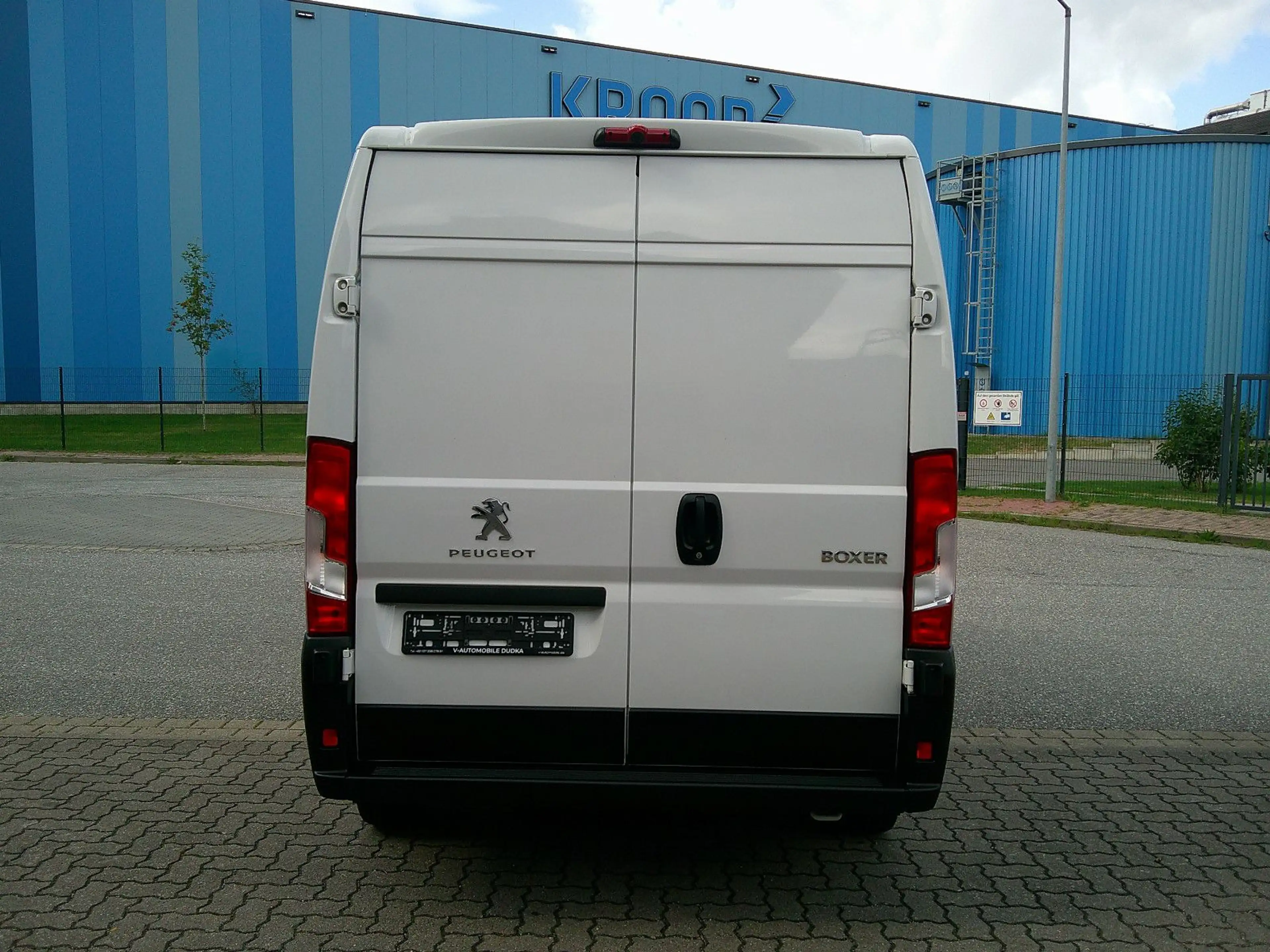 Peugeot Boxer Kasten Hochraum 335 L3H2 Pro BlueHDi 140 S — photo 6