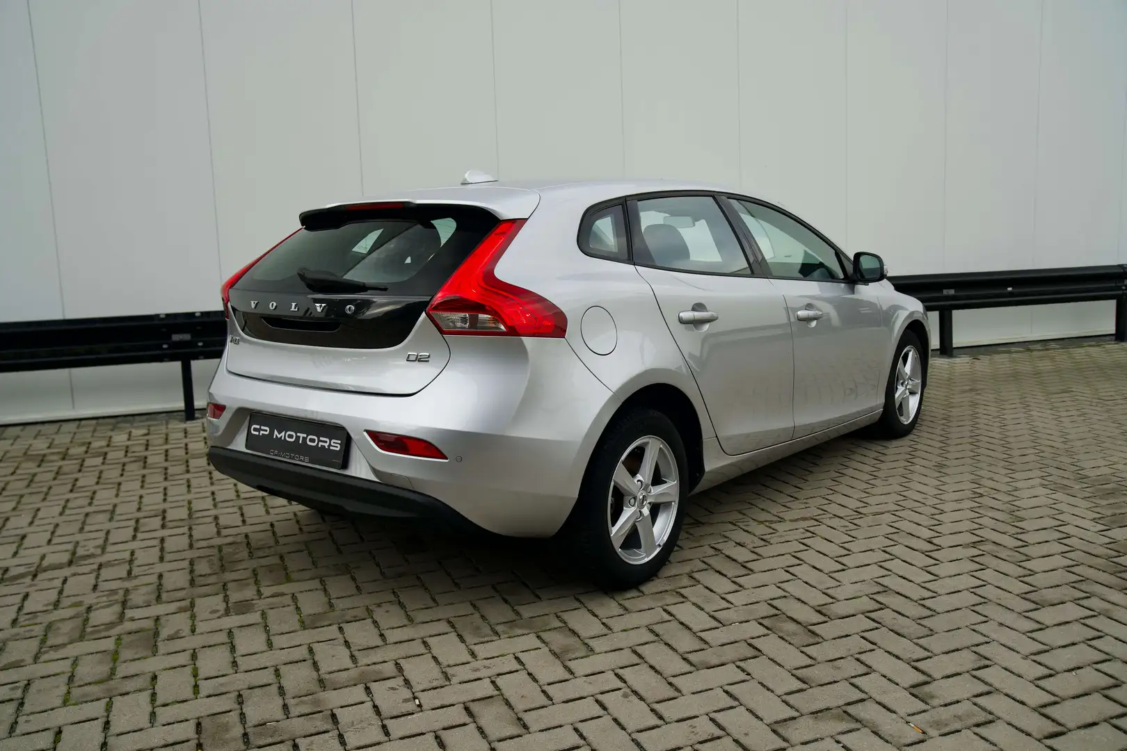 Volvo V40 D2 MANUEEL 55.759 KM AIRCO NAVI Argent - 2