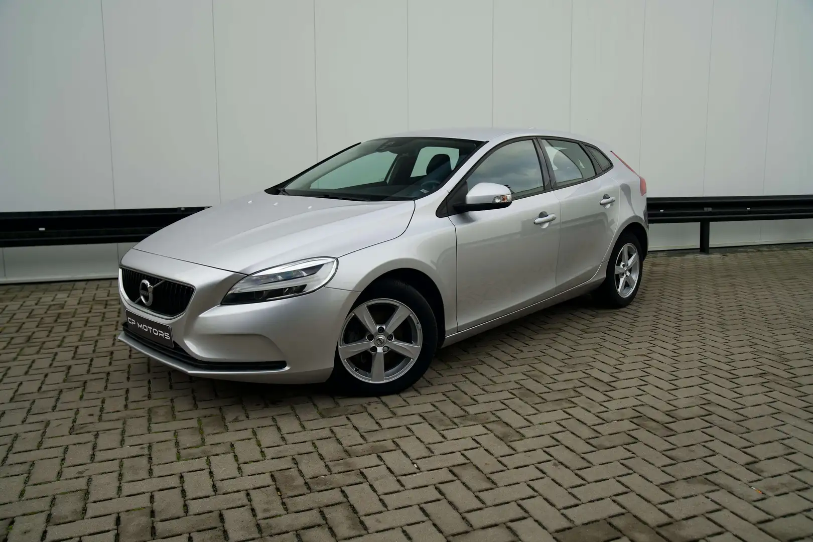 Volvo V40 D2 MANUEEL 55.759 KM AIRCO NAVI Argent - 1