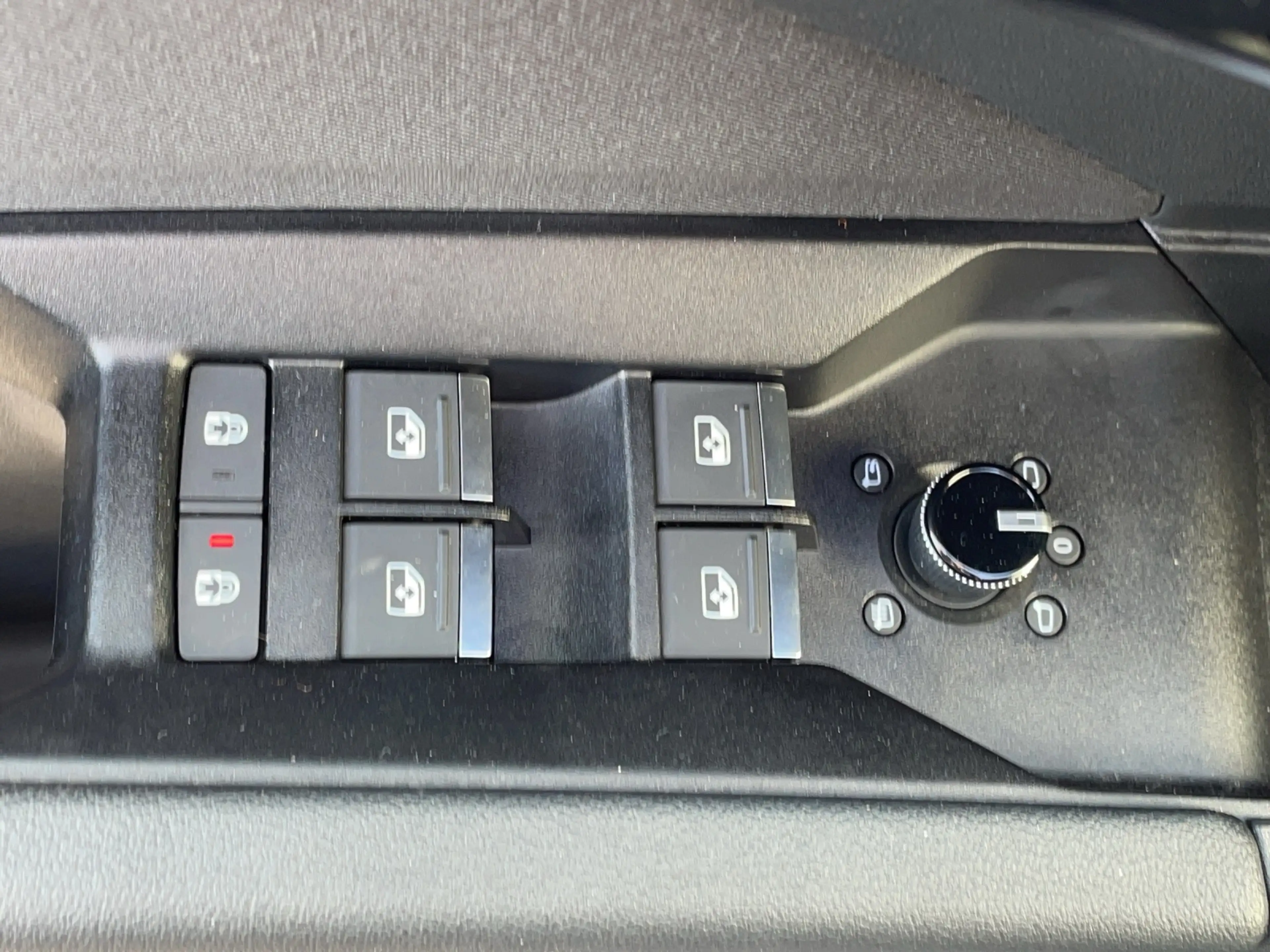 Audi e-tron — photo 6