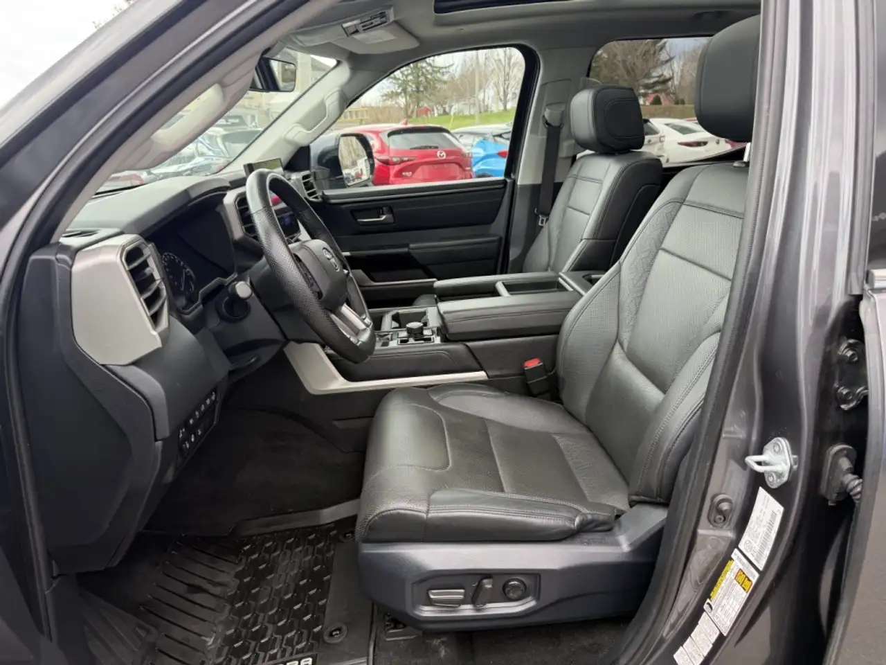 Toyota Tundra снимка Toyota Tundra