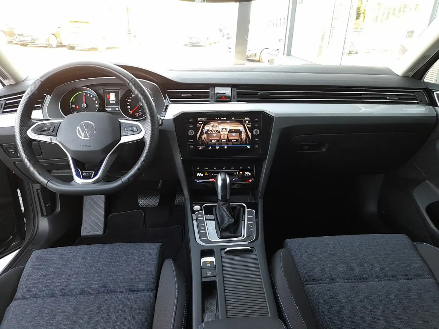 Volkswagen Passat Variant GTE PHEV DSG *17 ZOLL / LED / NAVI / ACC / KAME... Grau - 2